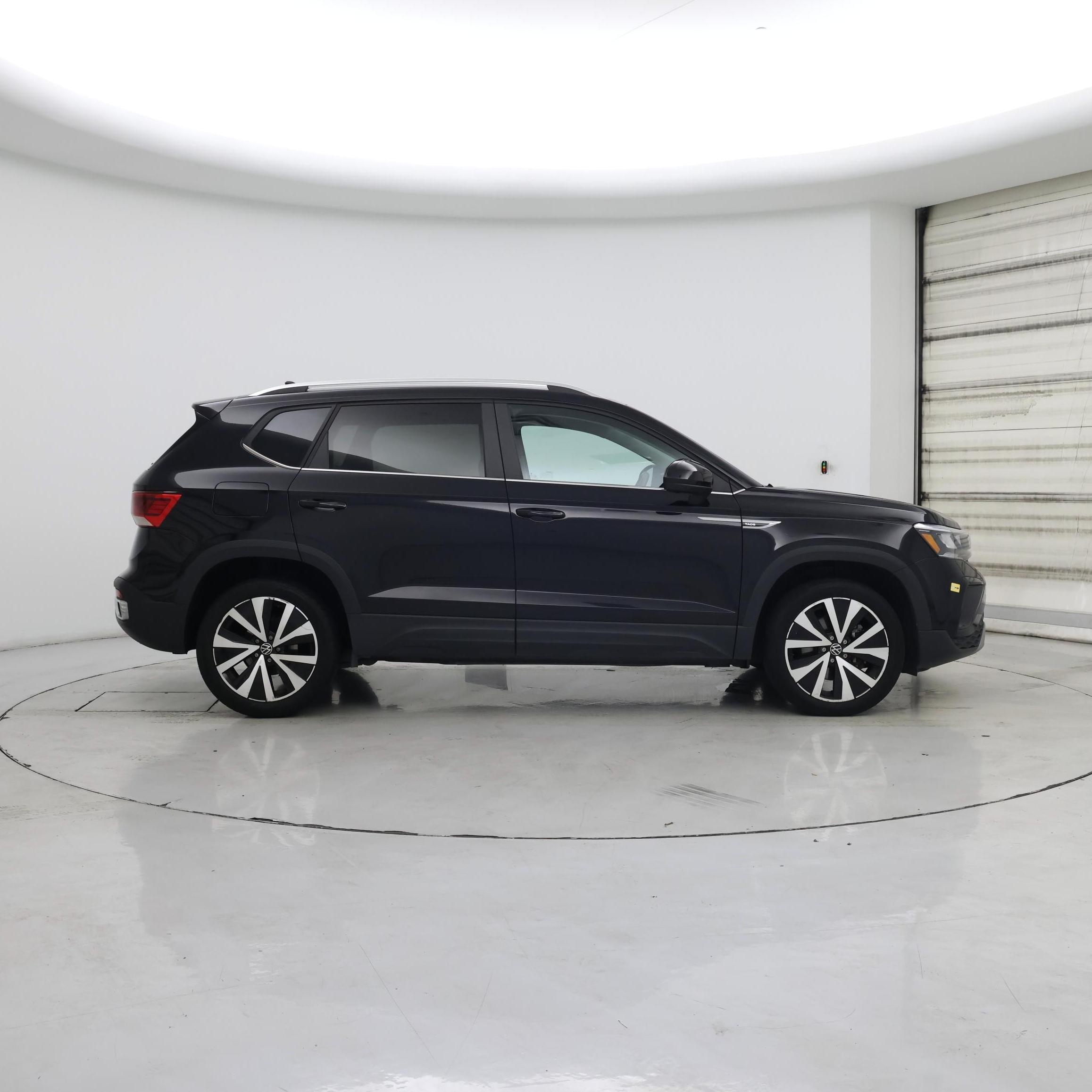 Thumbnail: 2022 Volkswagen Taos - 7