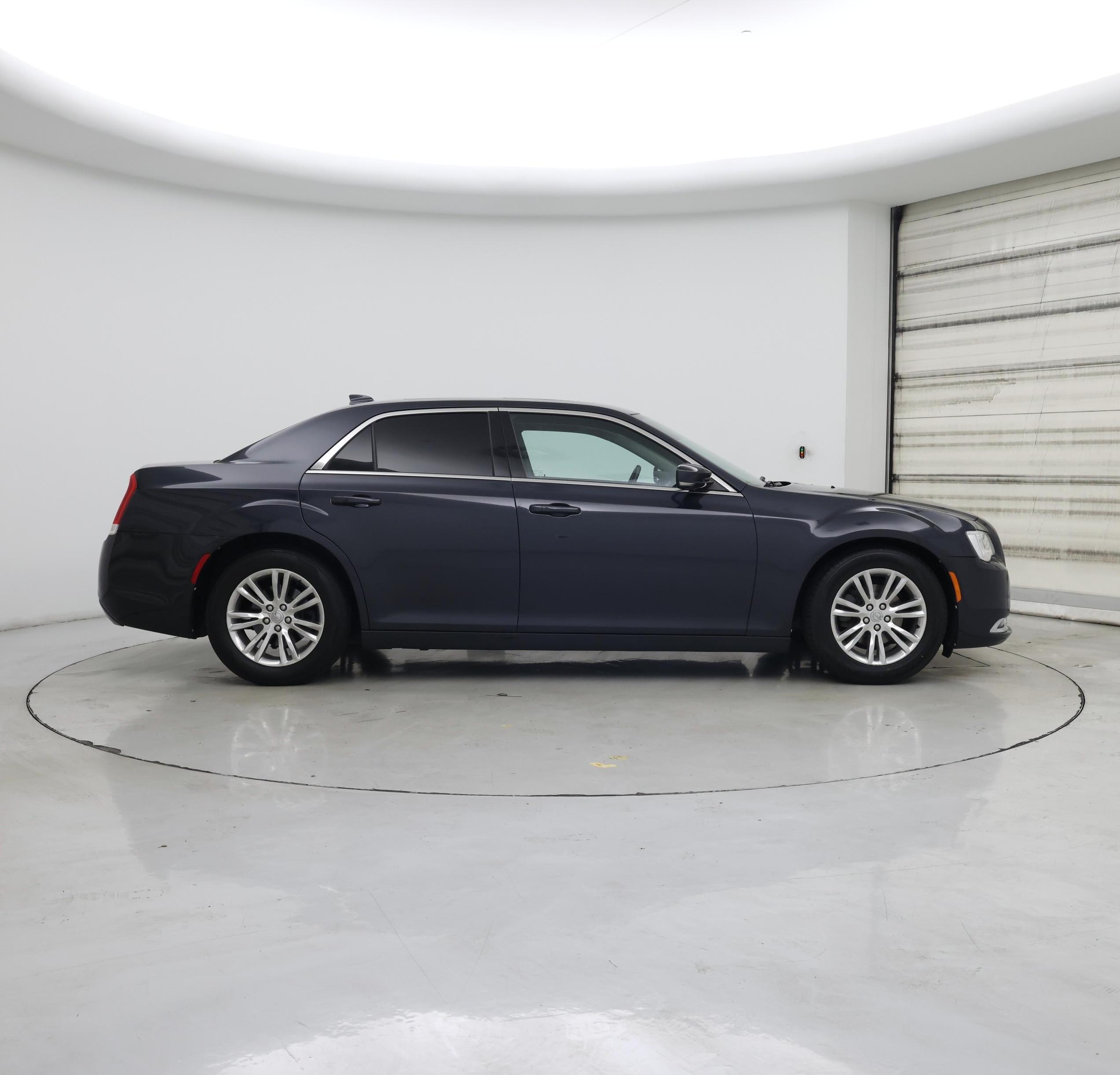 Thumbnail: 2016 Chrysler 300 - 7