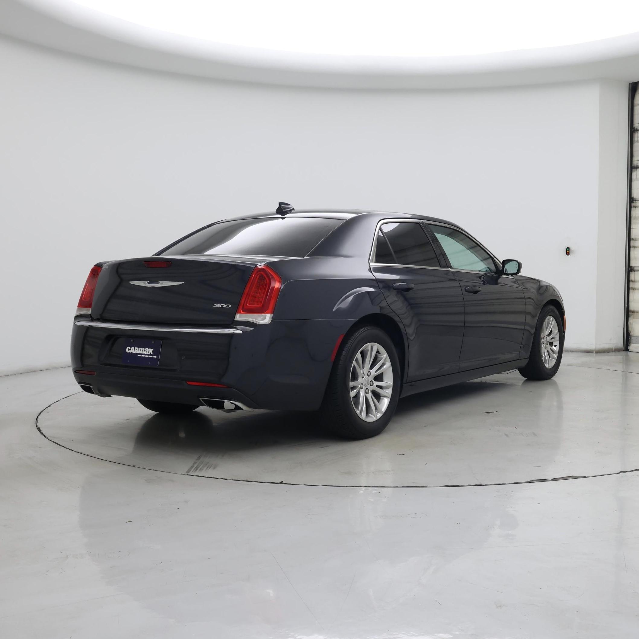 Thumbnail: 2016 Chrysler 300 - 8