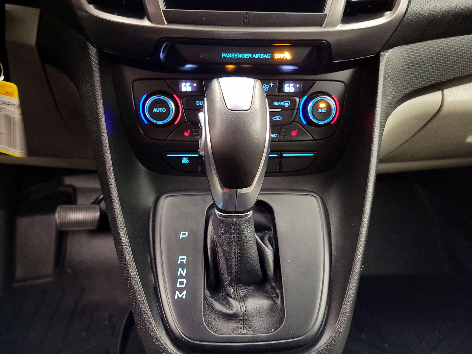 Thumbnail: 2019 Ford Transit Series - 18
