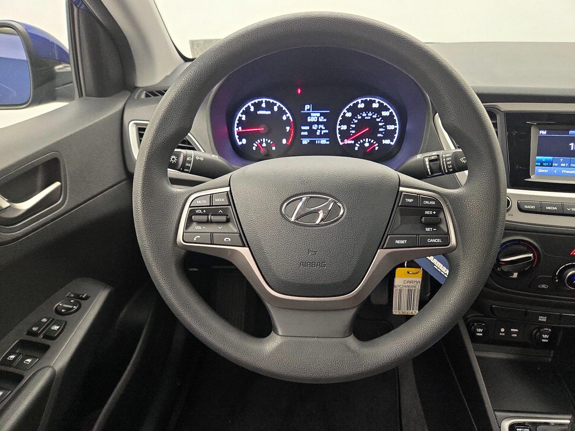 Thumbnail: 2022 Hyundai Accent - 10