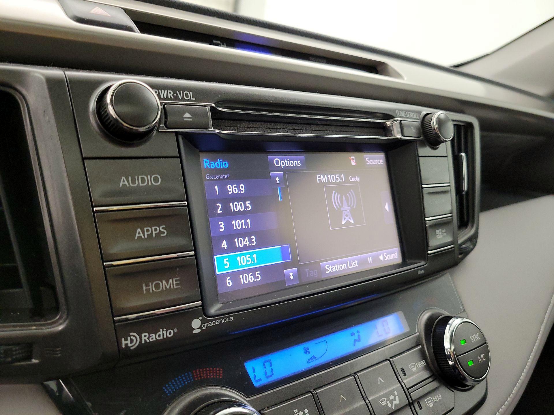 Thumbnail: 2015 Toyota RAV4 - 14