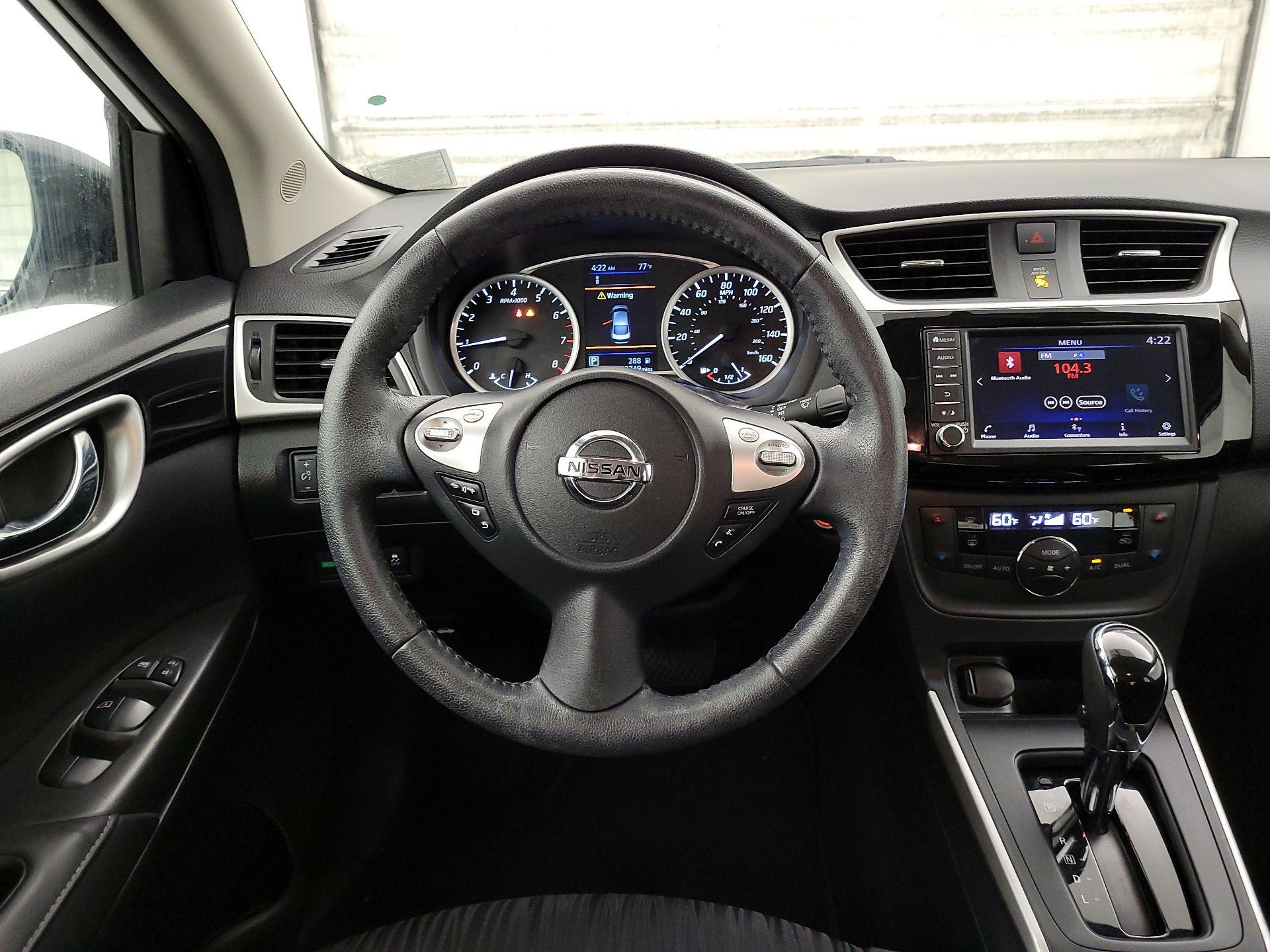 Thumbnail: 2019 Nissan Sentra - 10