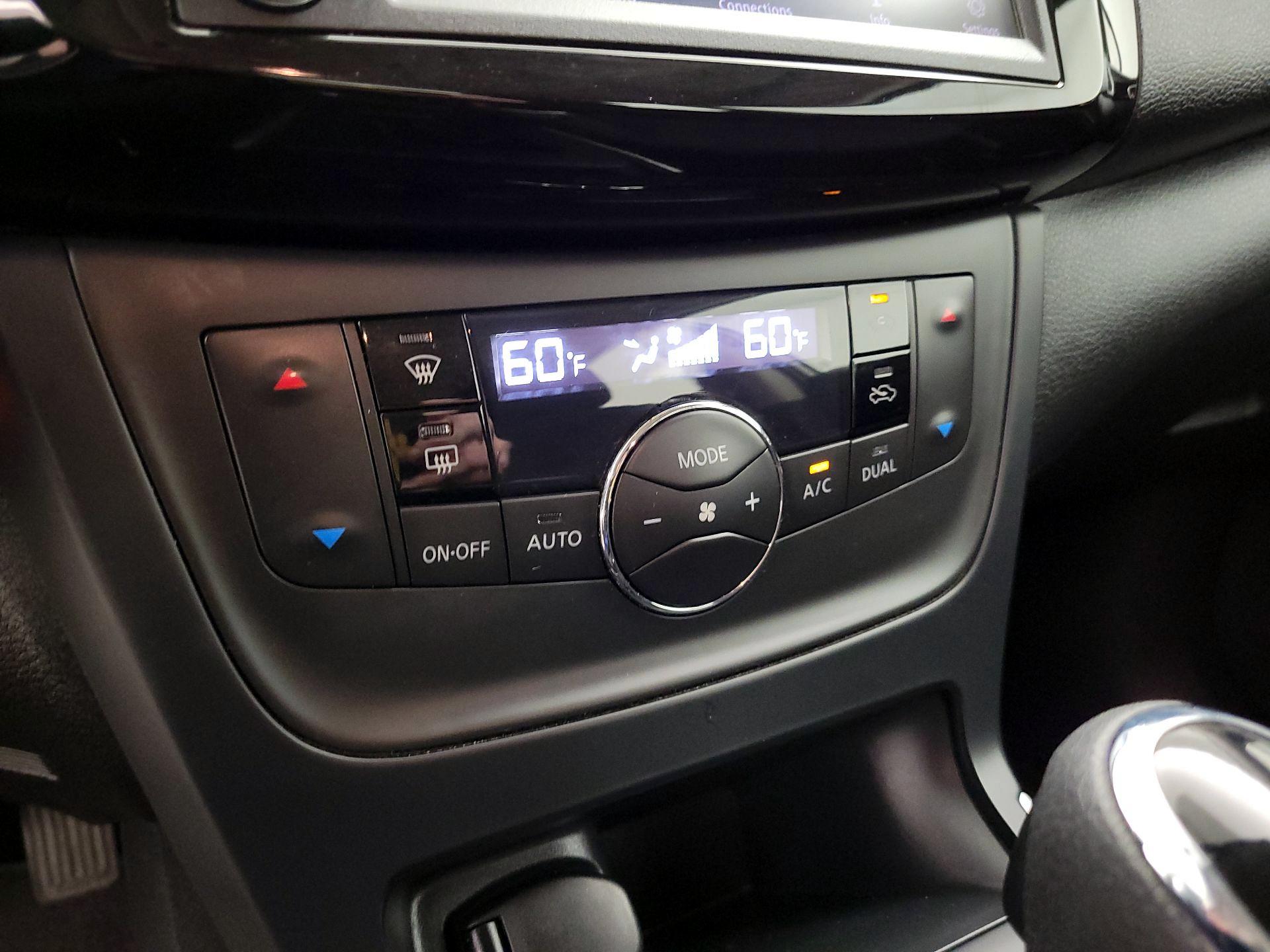 Thumbnail: 2019 Nissan Sentra - 15