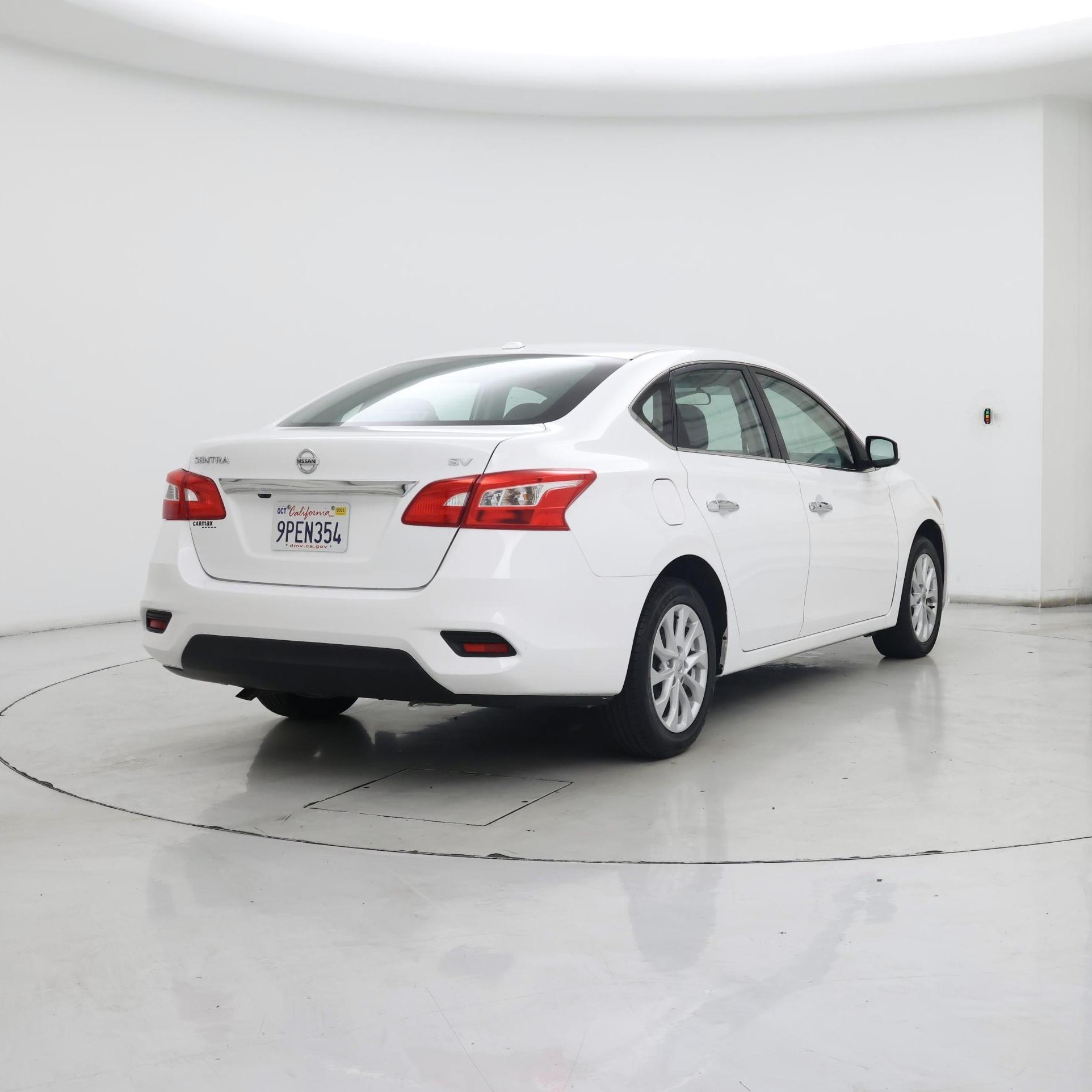 Thumbnail: 2019 Nissan Sentra - 8