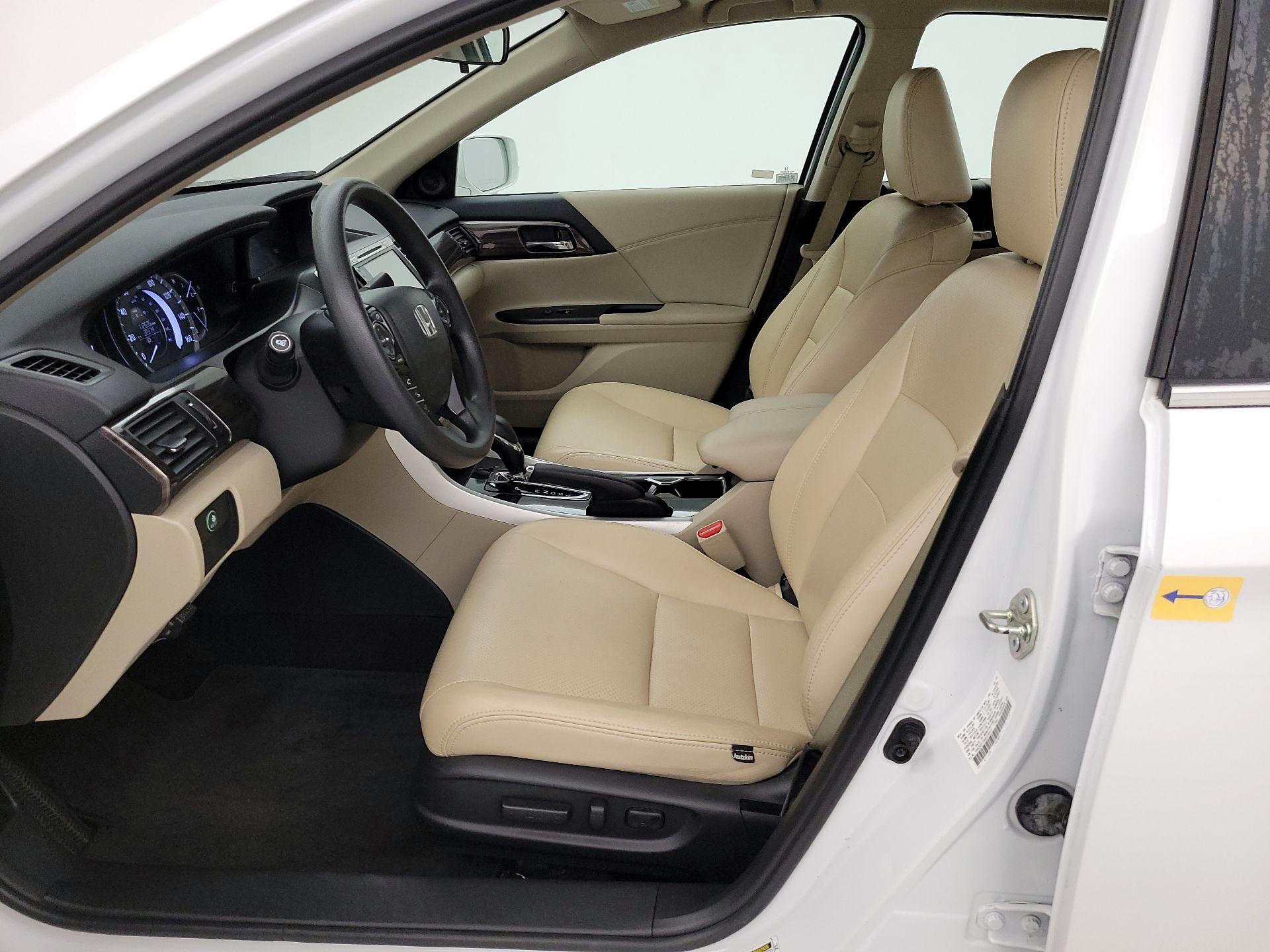 Thumbnail: 2016 Honda Accord - 11