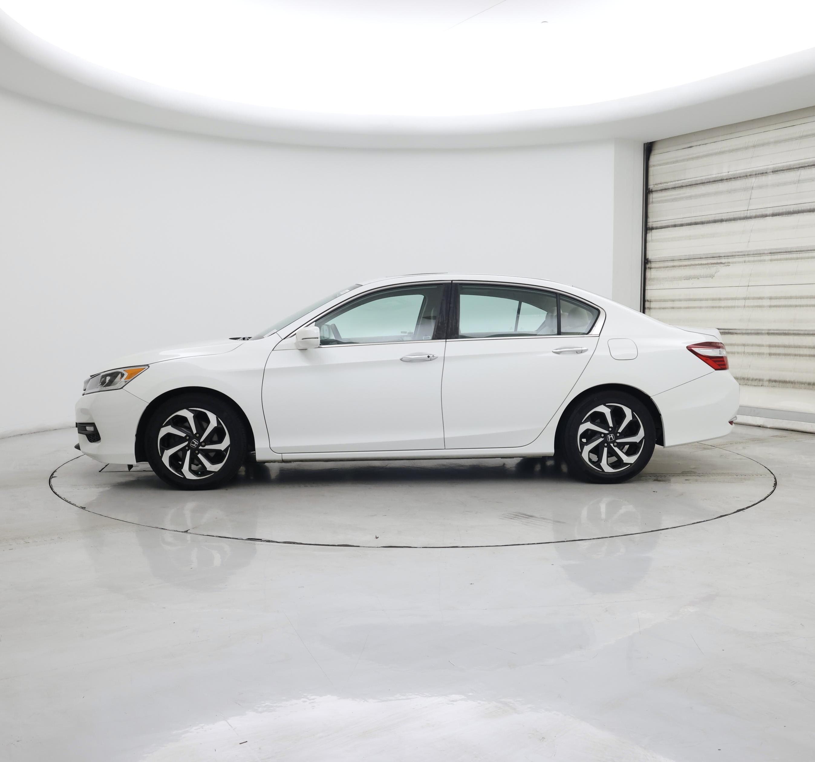 Thumbnail: 2016 Honda Accord - 3