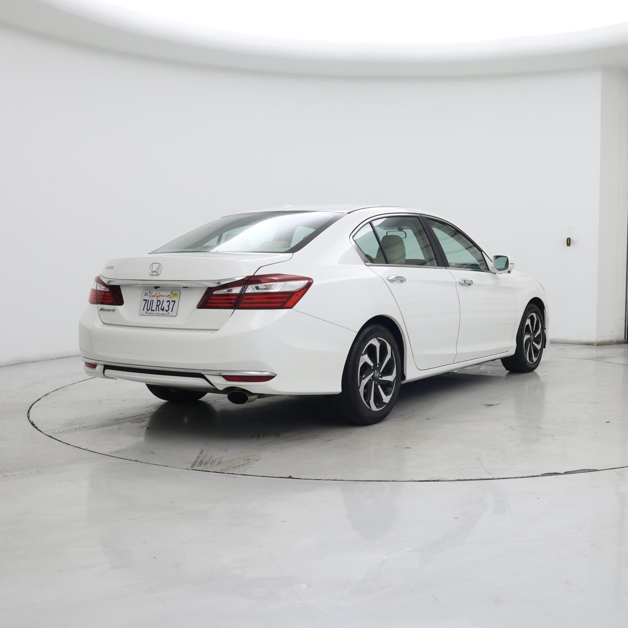 Thumbnail: 2016 Honda Accord - 8