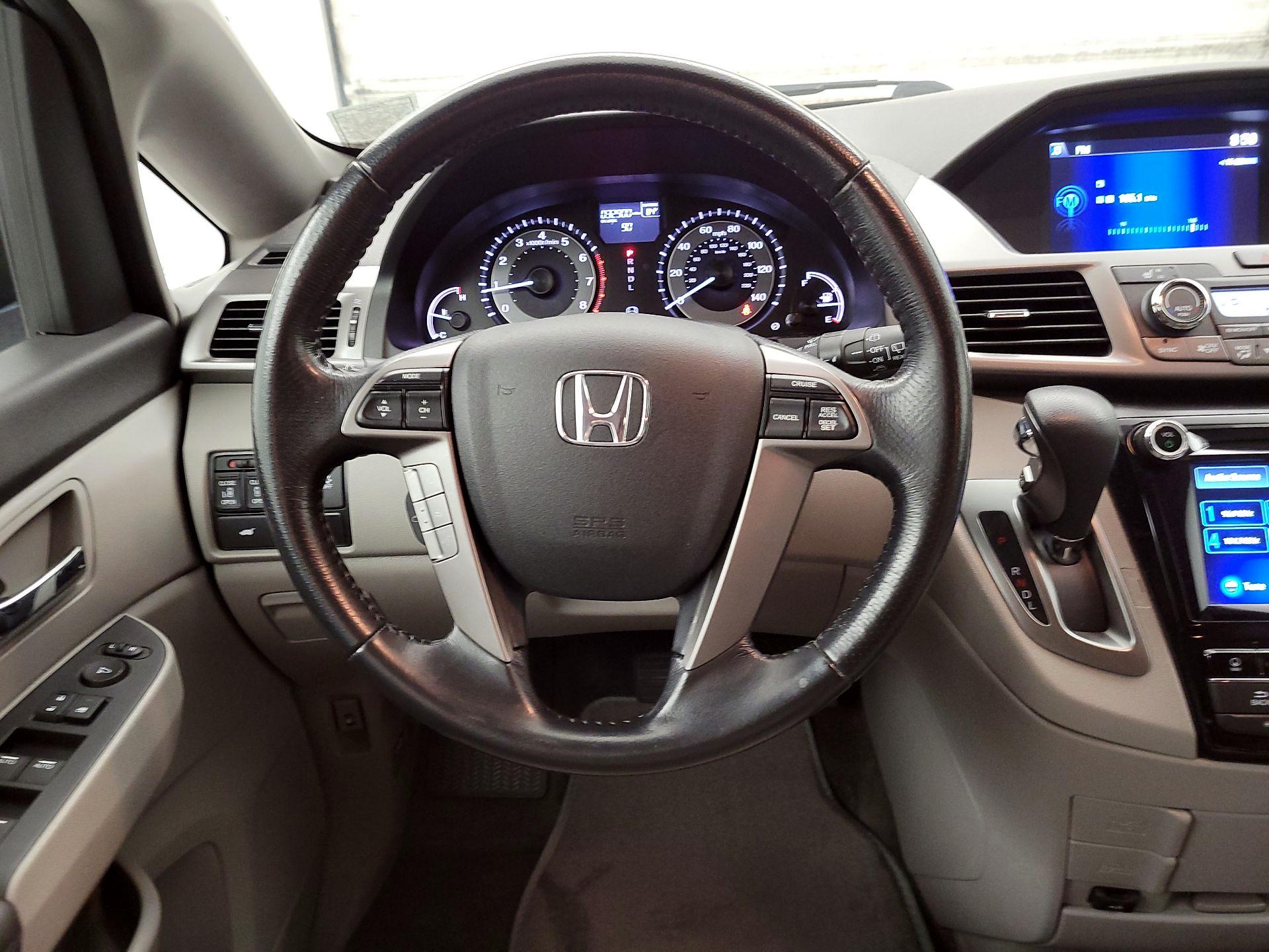 Thumbnail: 2016 Honda Odyssey - 10