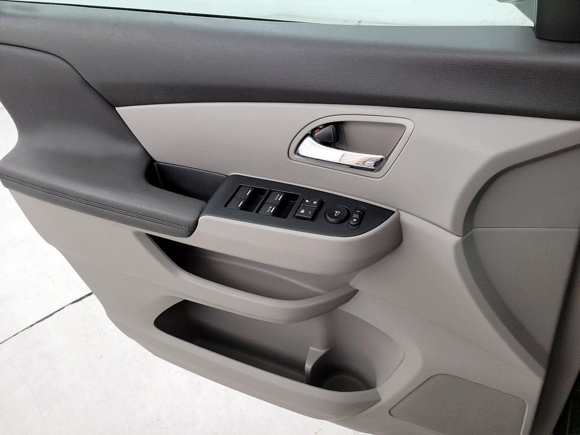 Thumbnail: 2016 Honda Odyssey - 12