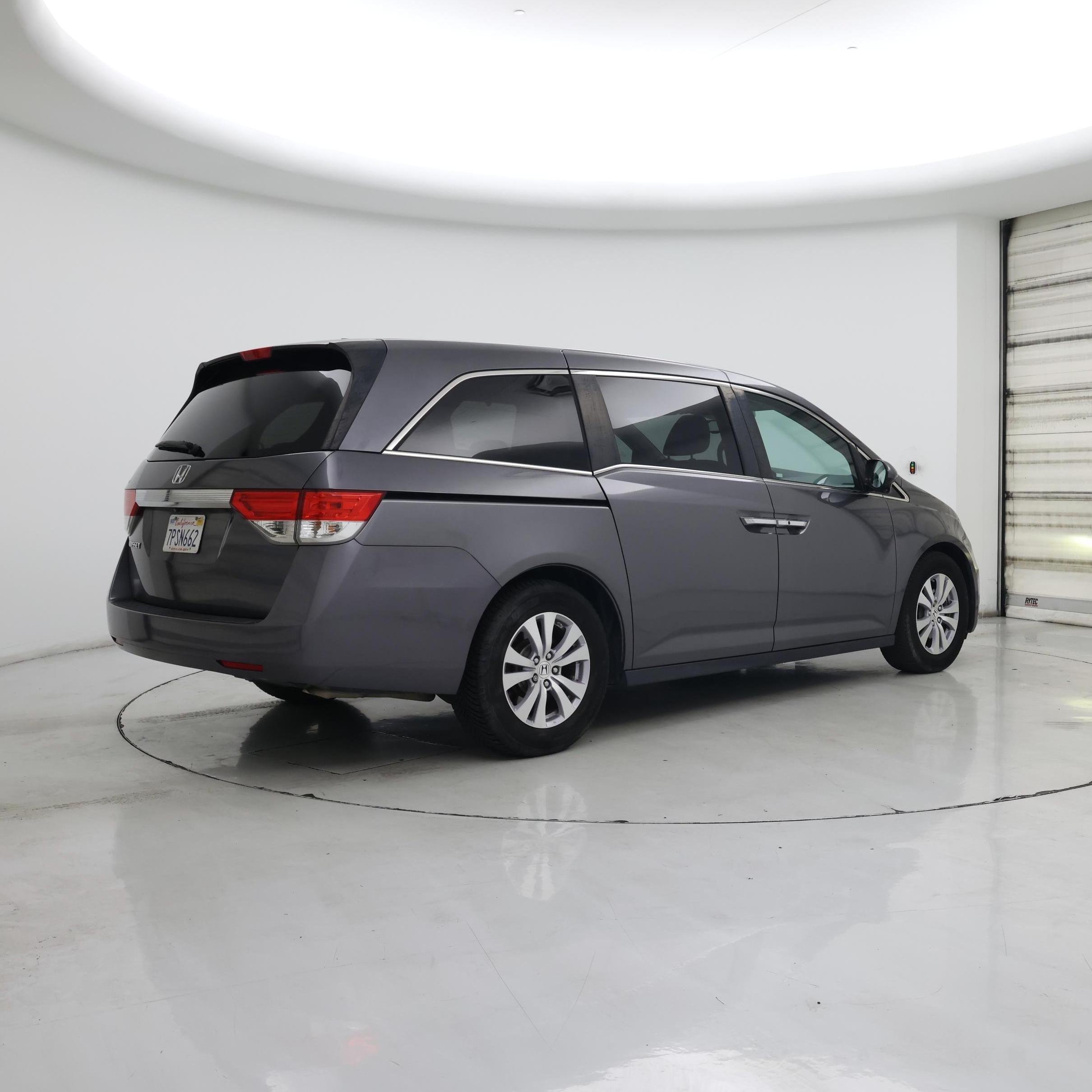 Thumbnail: 2016 Honda Odyssey - 8