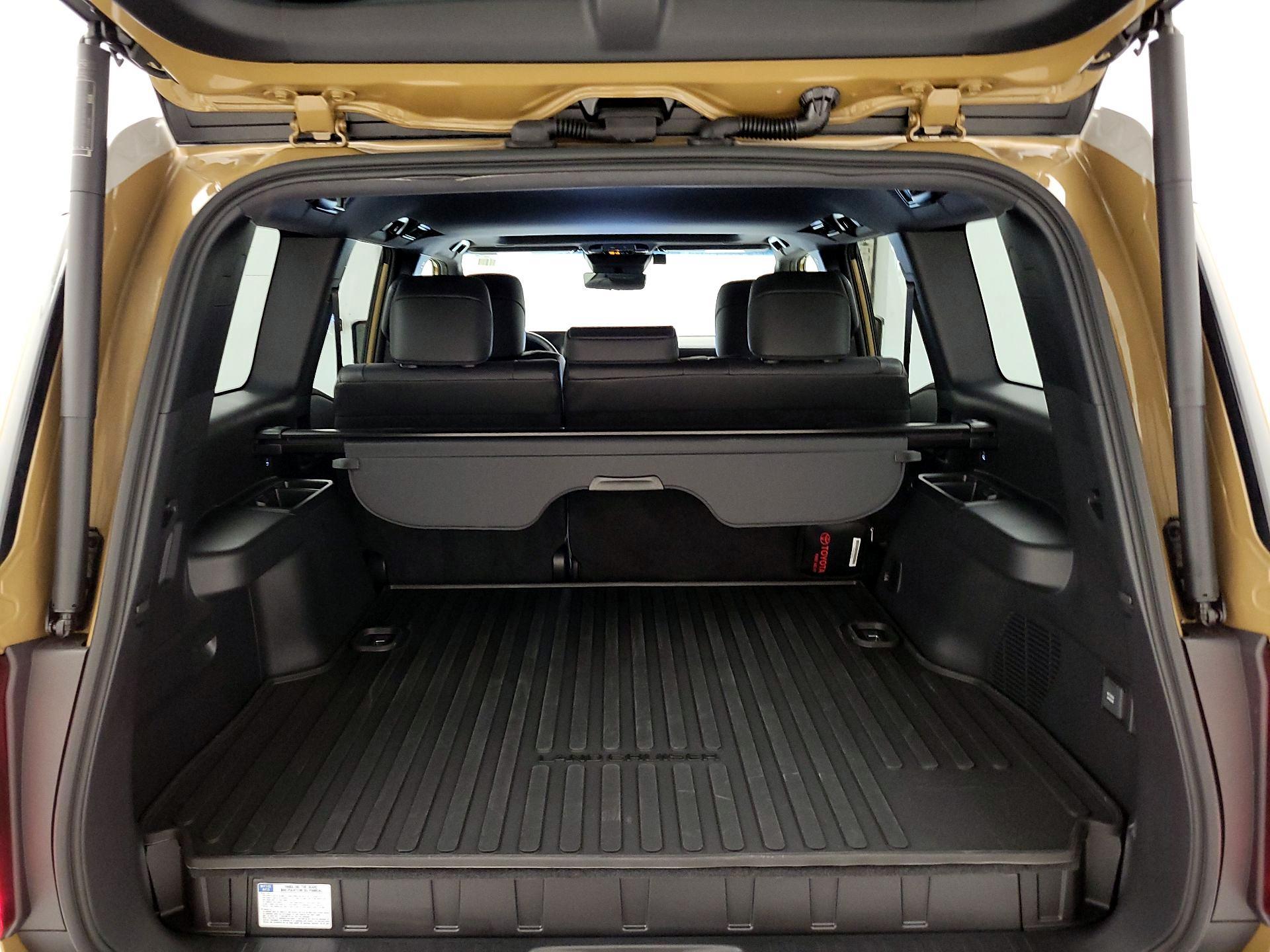 Thumbnail: 2025 Toyota Land Cruiser - 18