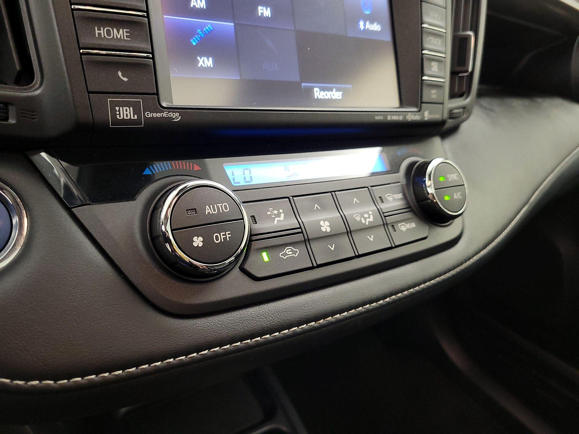Thumbnail: 2016 Toyota RAV4 - 15