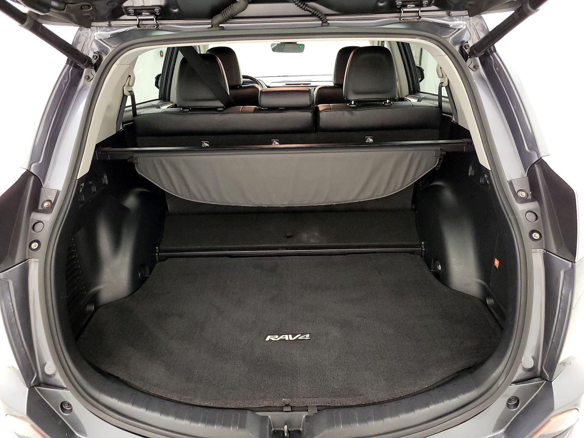 Thumbnail: 2016 Toyota RAV4 - 18