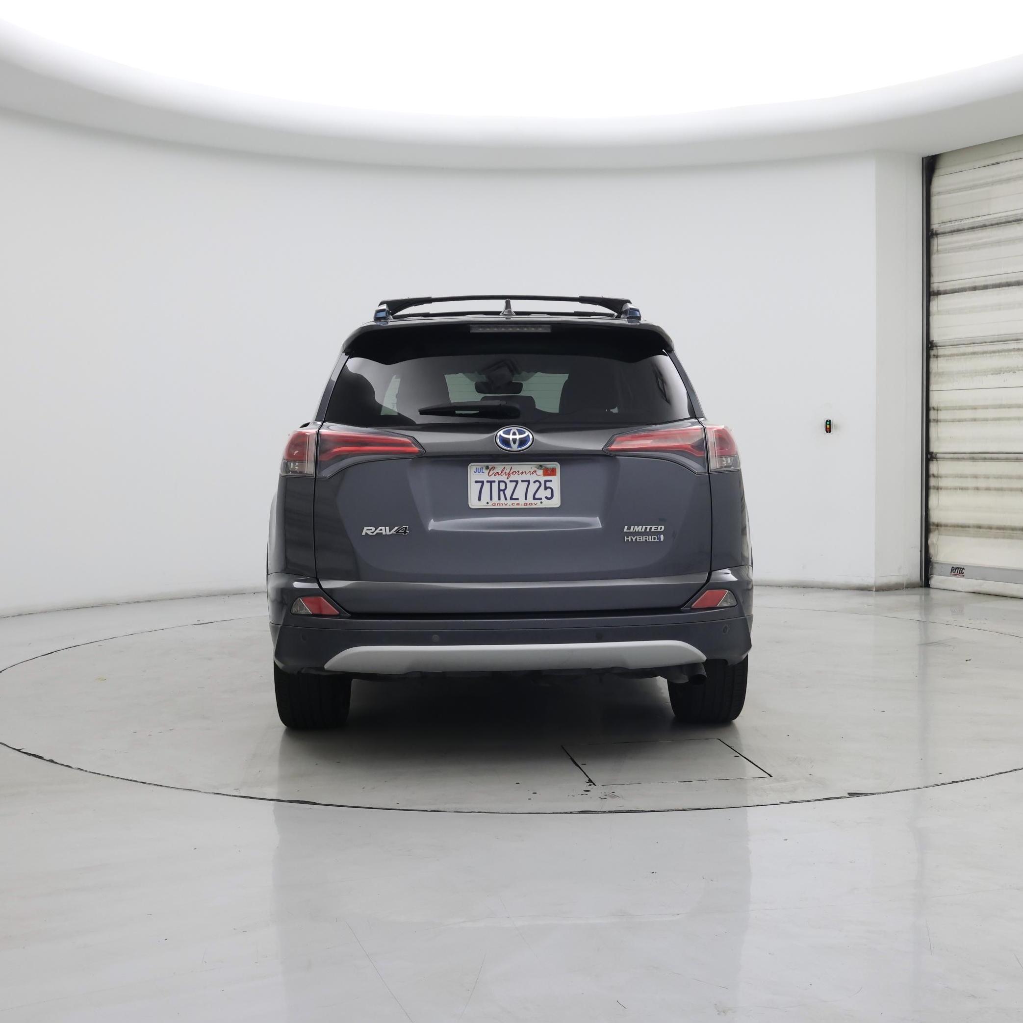 Thumbnail: 2016 Toyota RAV4 - 6