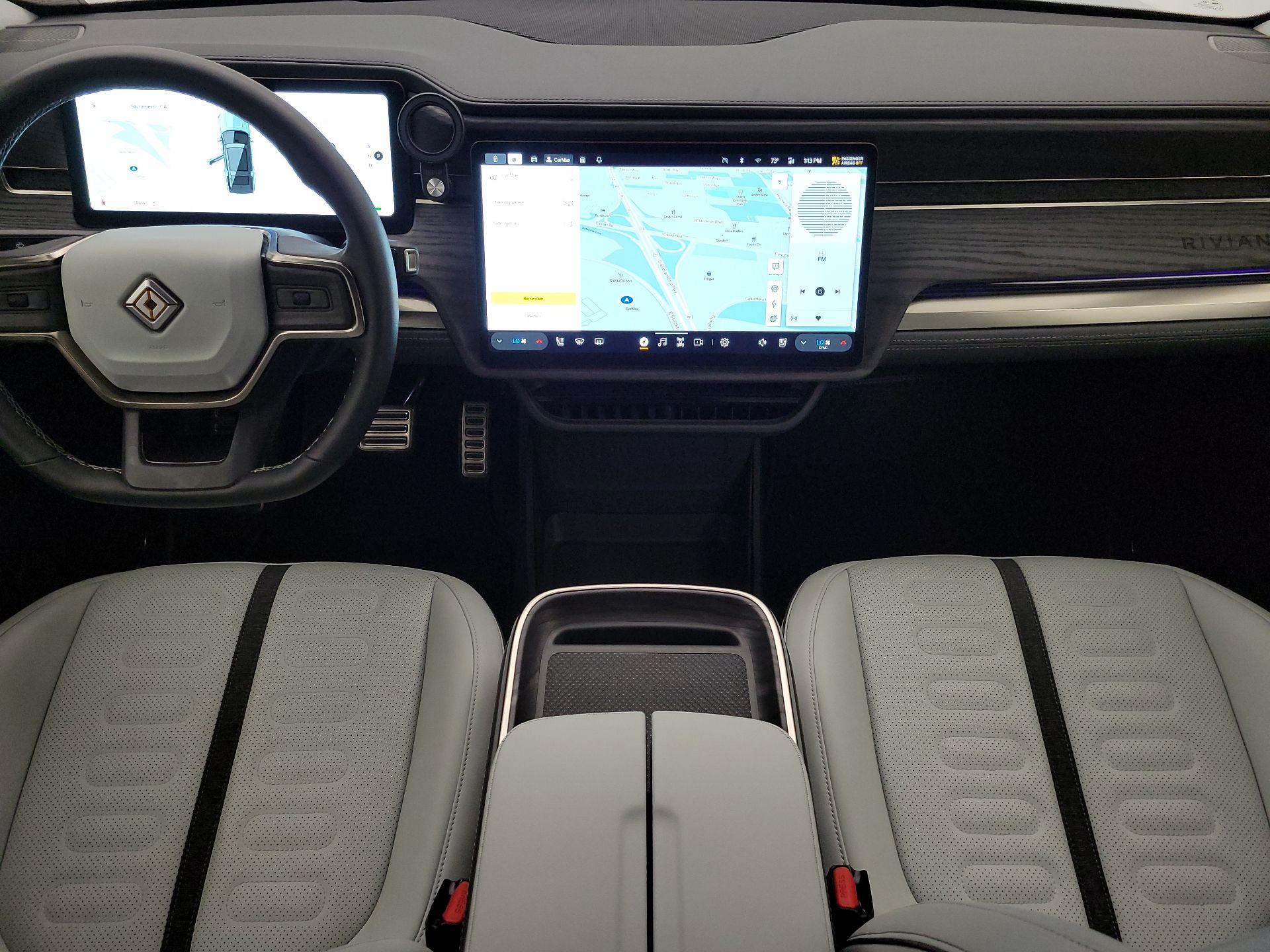 Thumbnail: 2023 Rivian R1S - 9