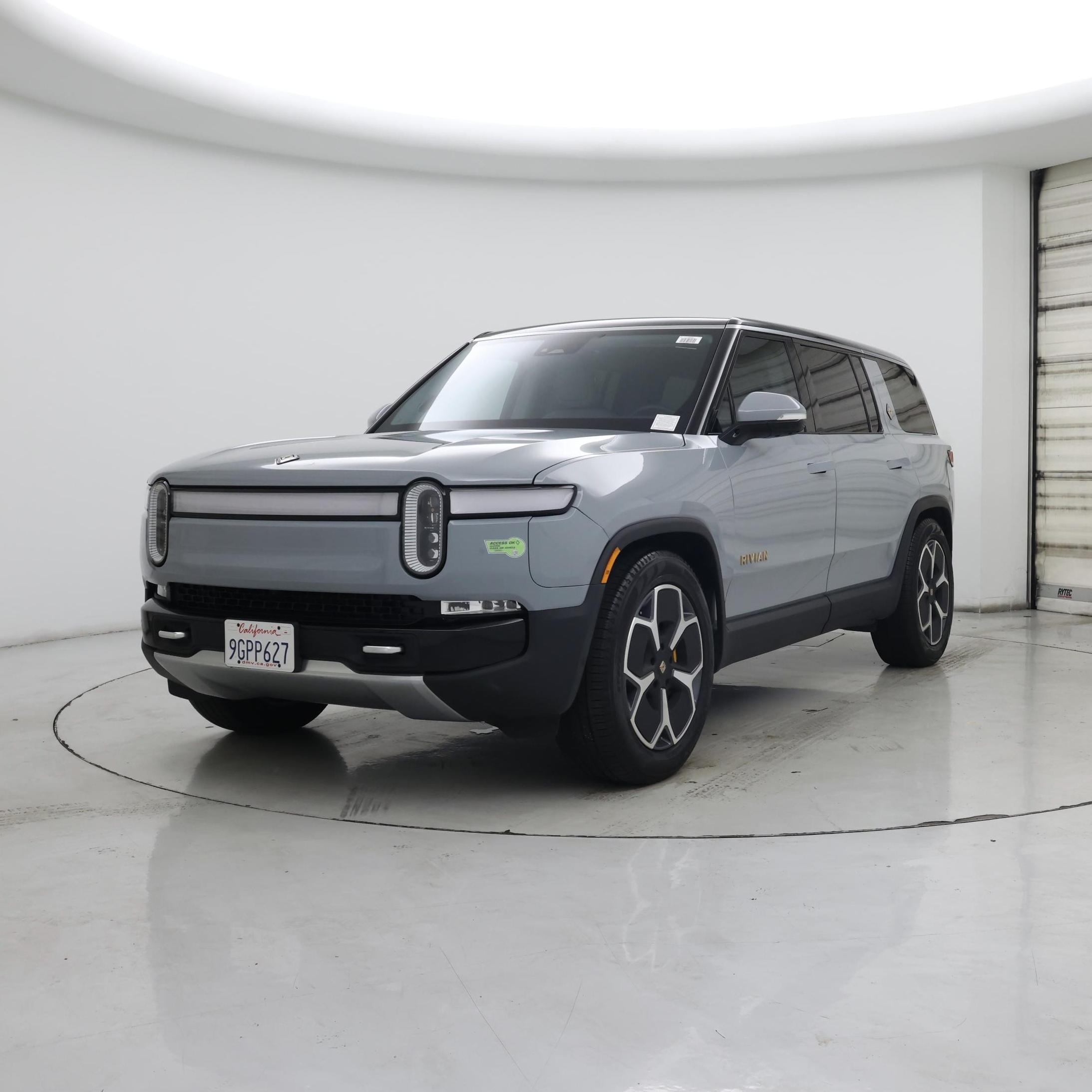 Thumbnail: 2023 Rivian R1S - 4