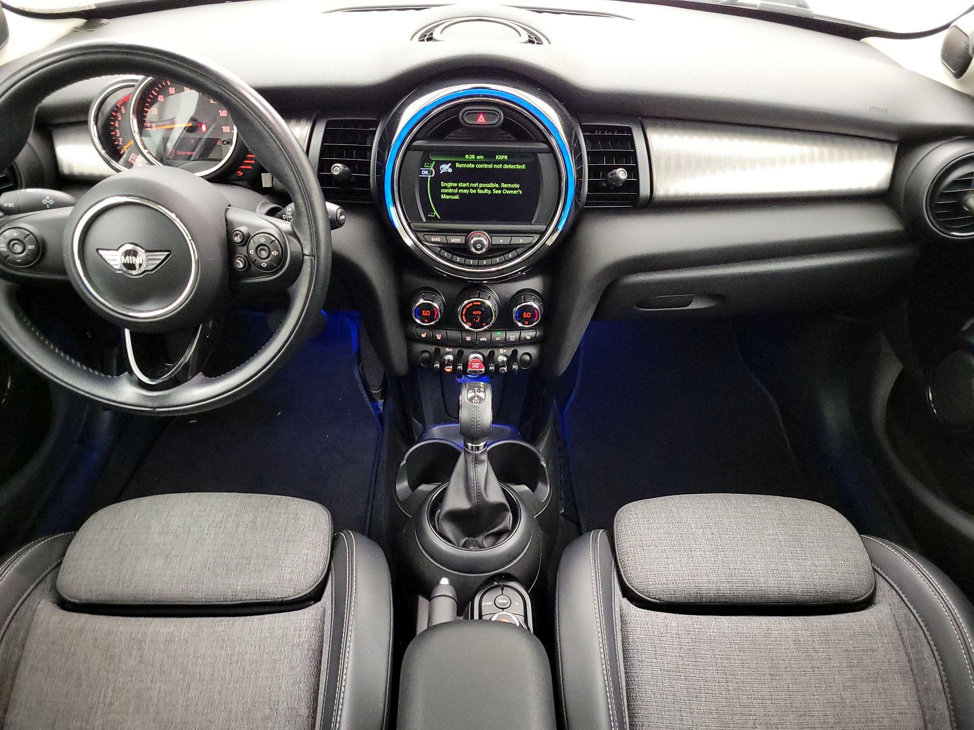 Thumbnail: 2017 MINI Cooper Hardtop - 9