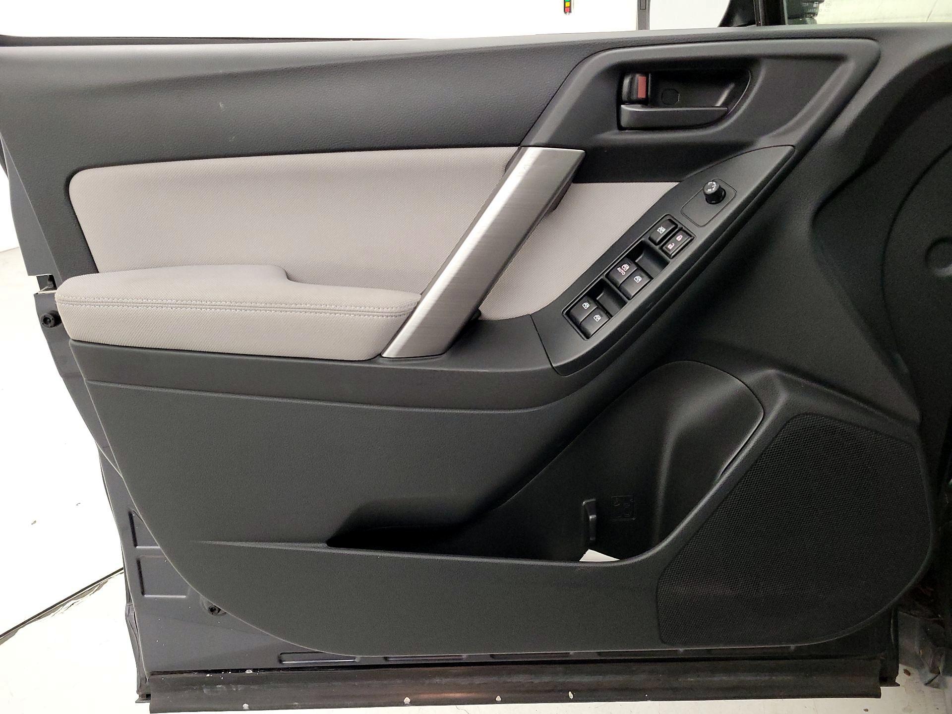 Thumbnail: 2014 Subaru Forester - 12