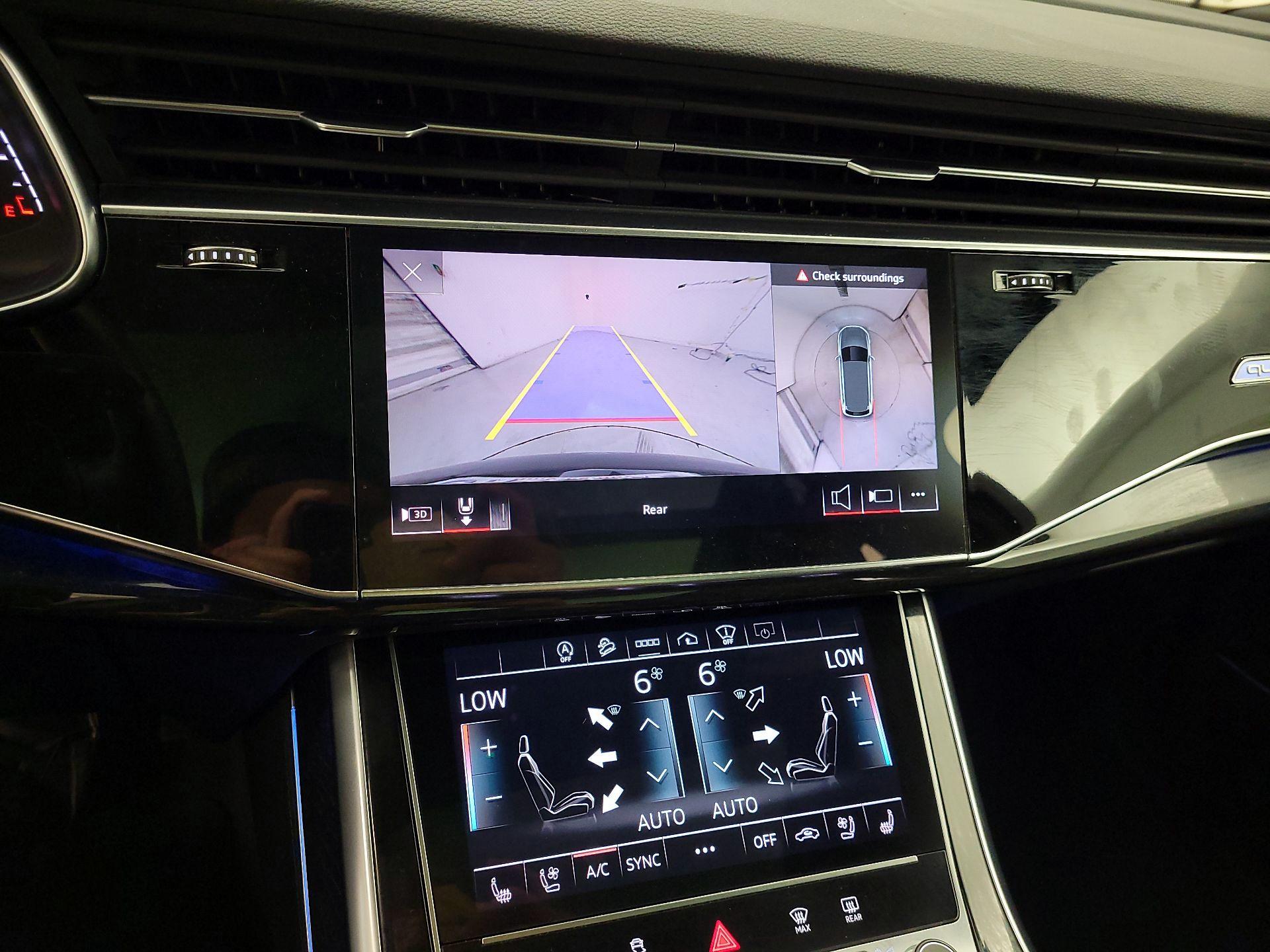 Thumbnail: 2021 Audi Q7 - 15