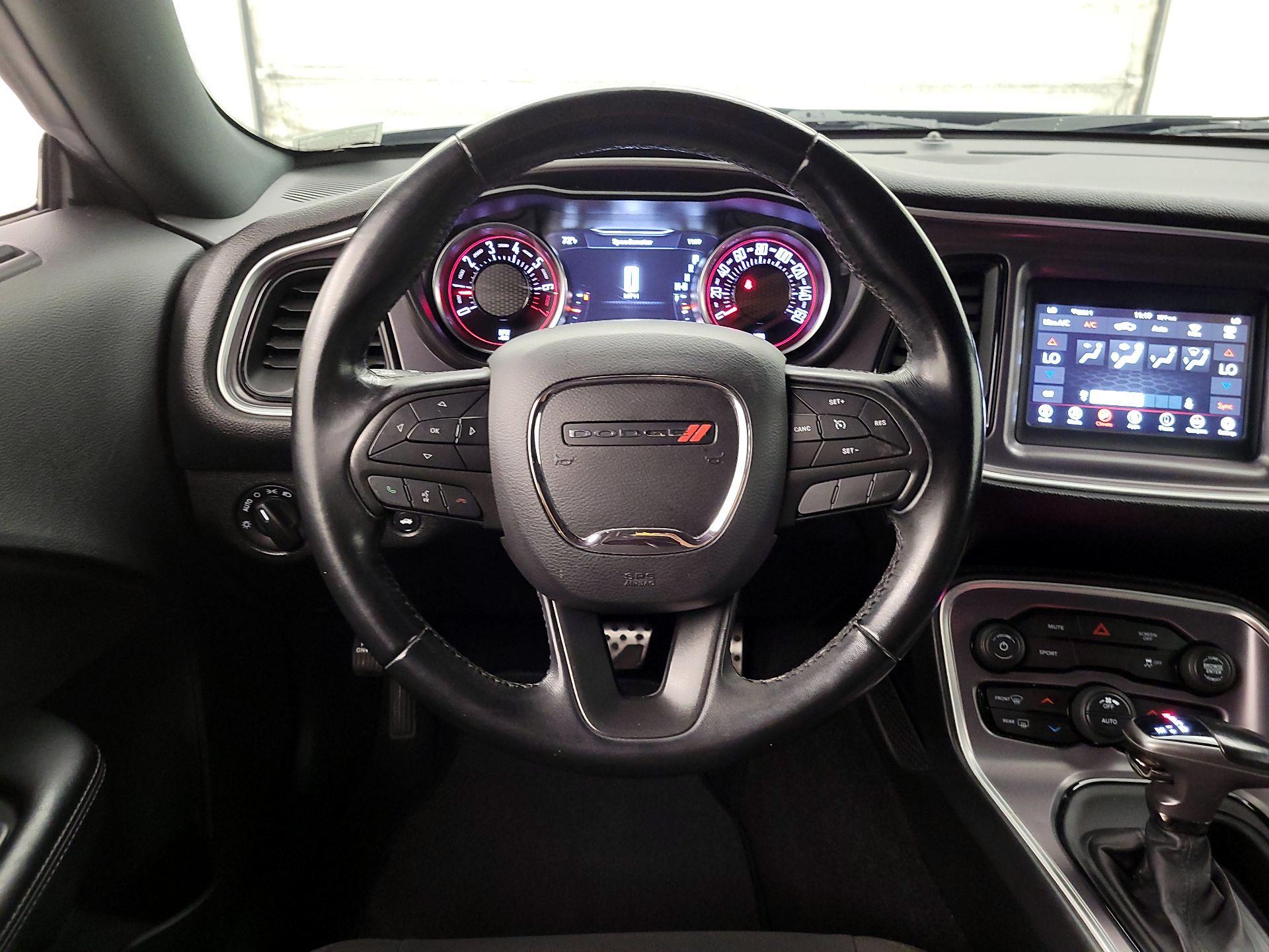 Thumbnail: 2019 Dodge Challenger - 10