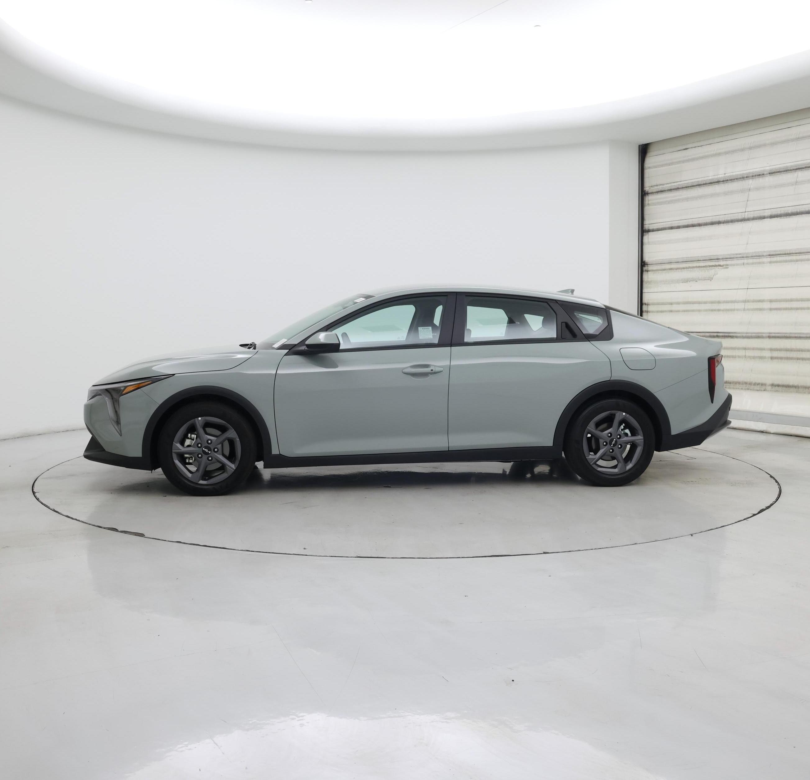 Thumbnail: 2025 Kia K4 - 3