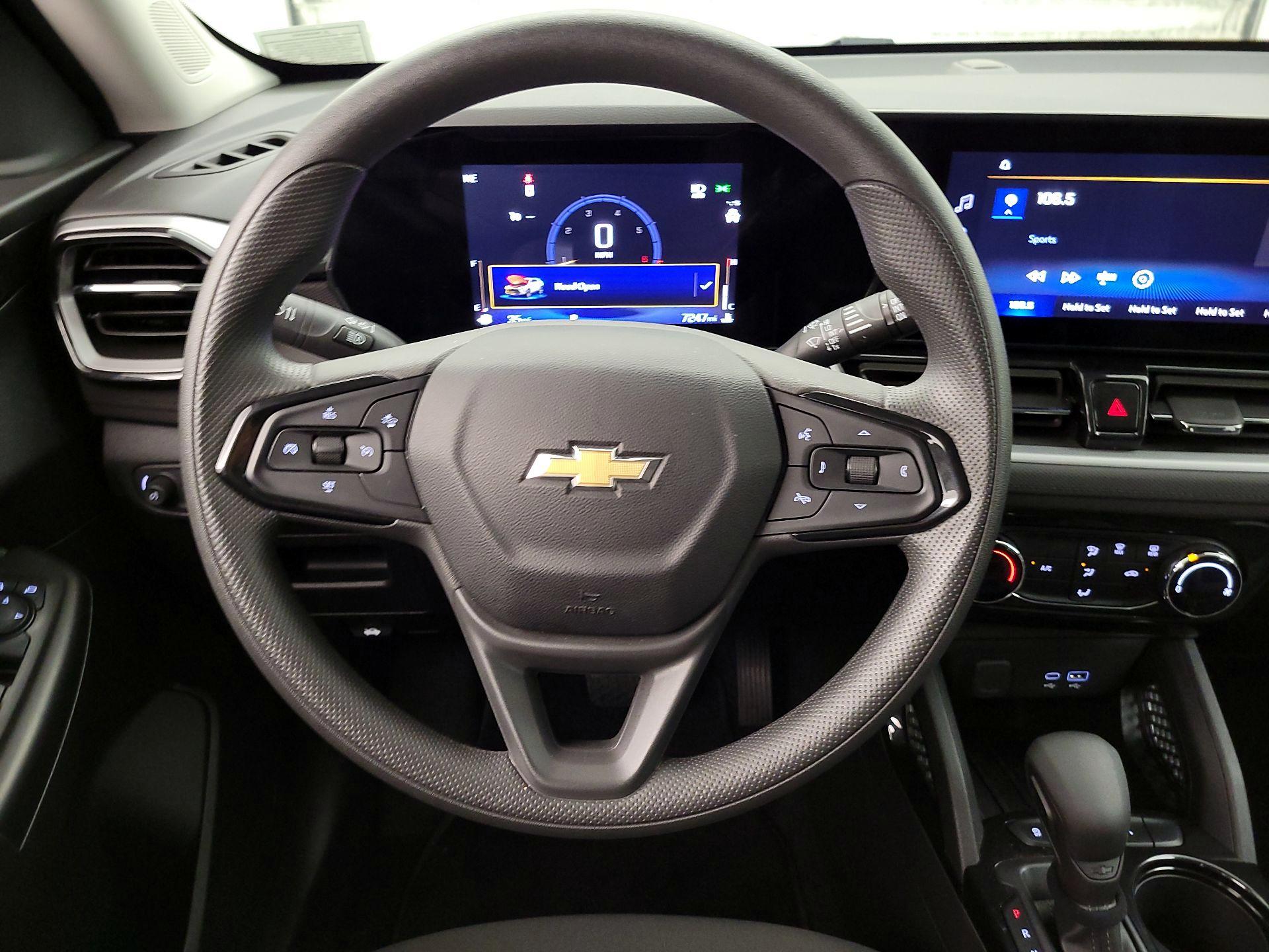 Thumbnail: 2024 Chevrolet TrailBlazer - 10