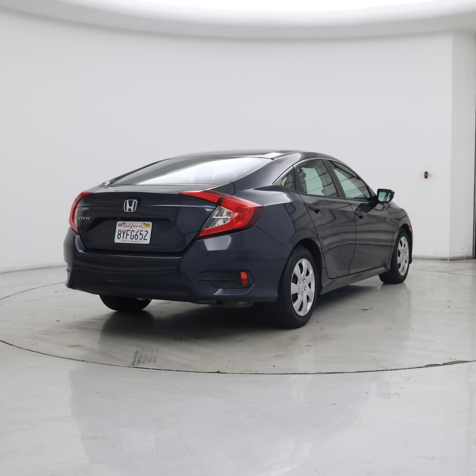 Thumbnail: 2017 Honda Civic - 8