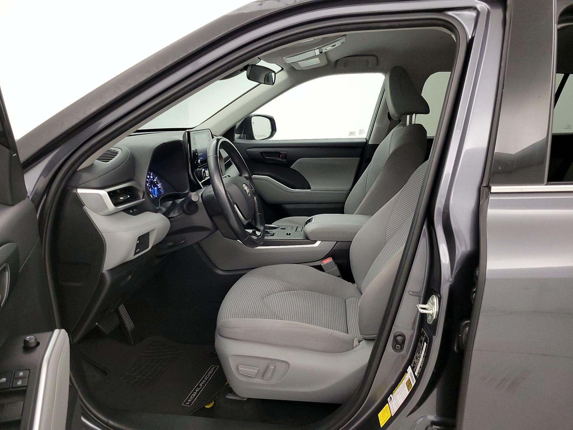 Thumbnail: 2020 Toyota Highlander - 11