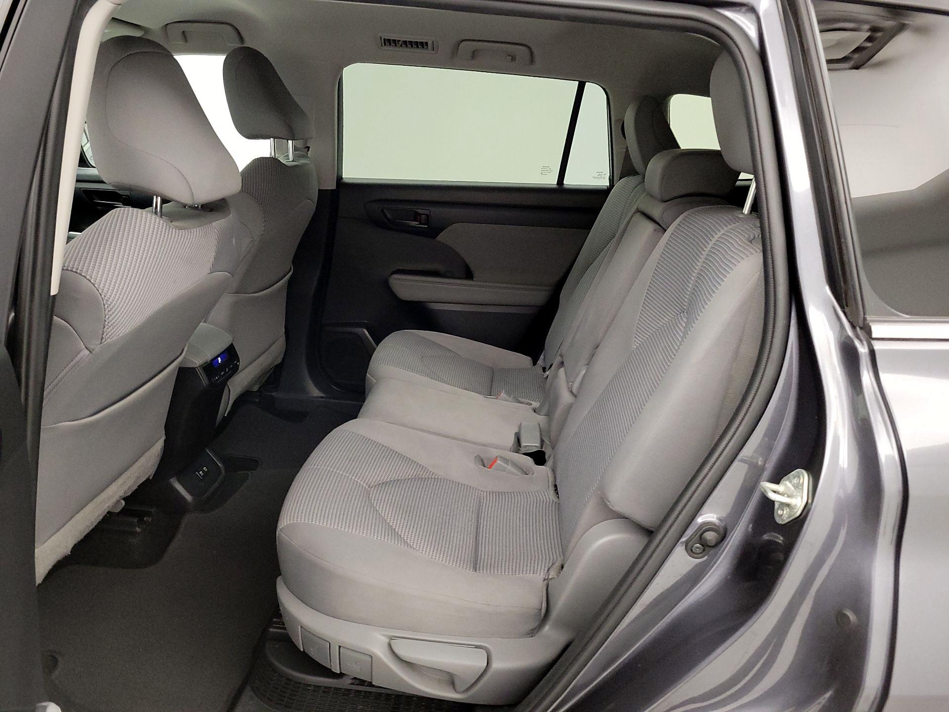 Thumbnail: 2020 Toyota Highlander - 19