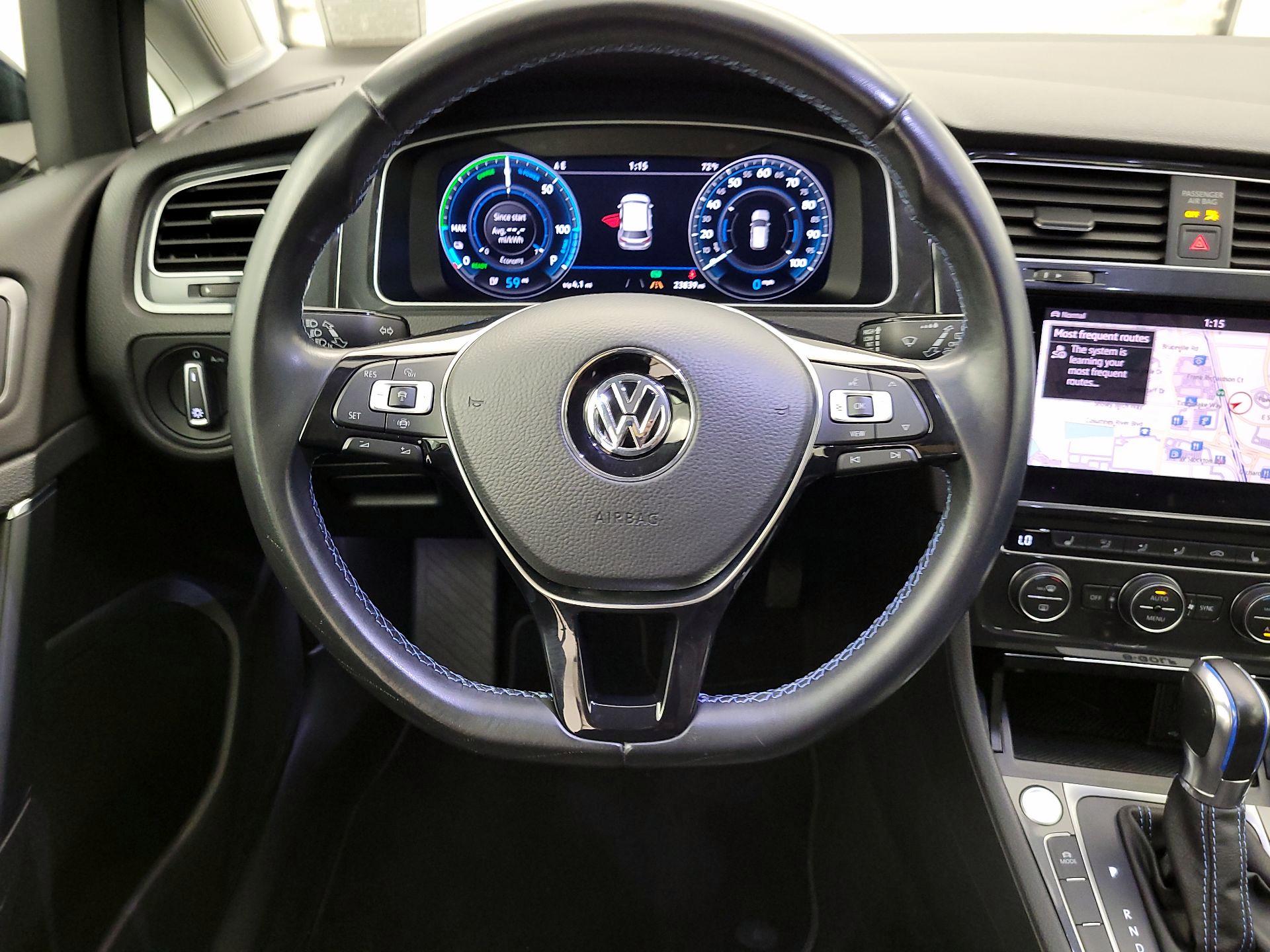 Thumbnail: 2019 Volkswagen e-Golf - 10