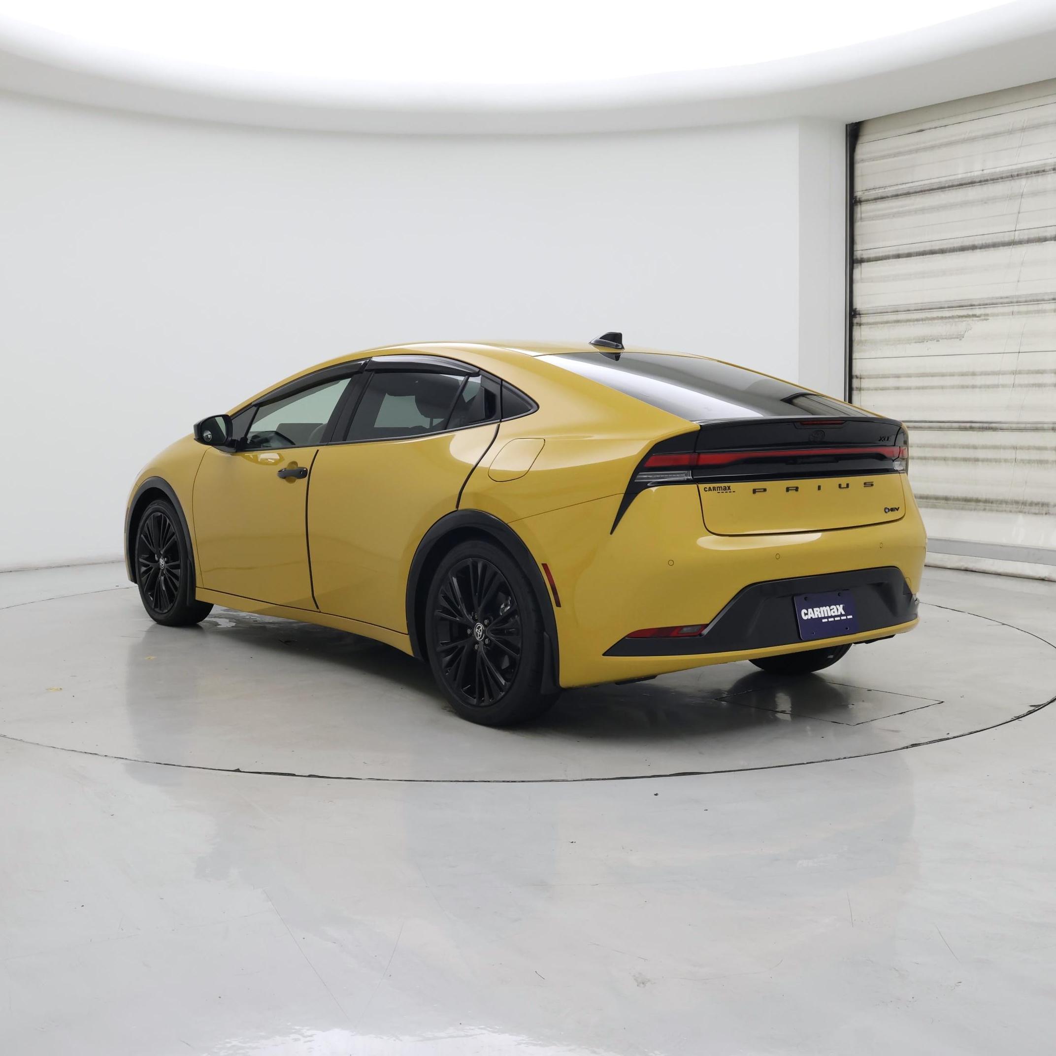 Thumbnail: 2025 Toyota Prius - 2