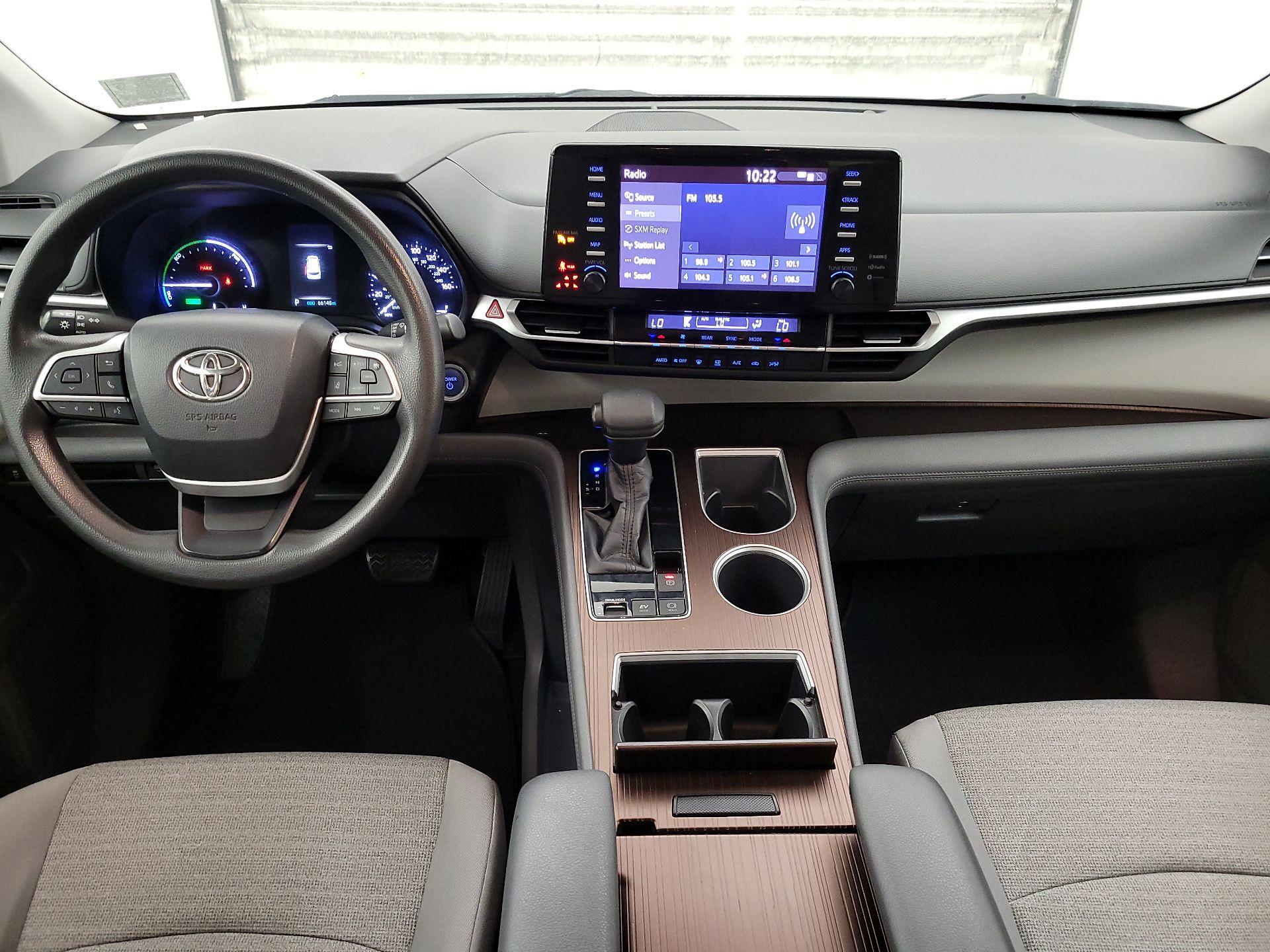Thumbnail: 2021 Toyota Sienna - 9