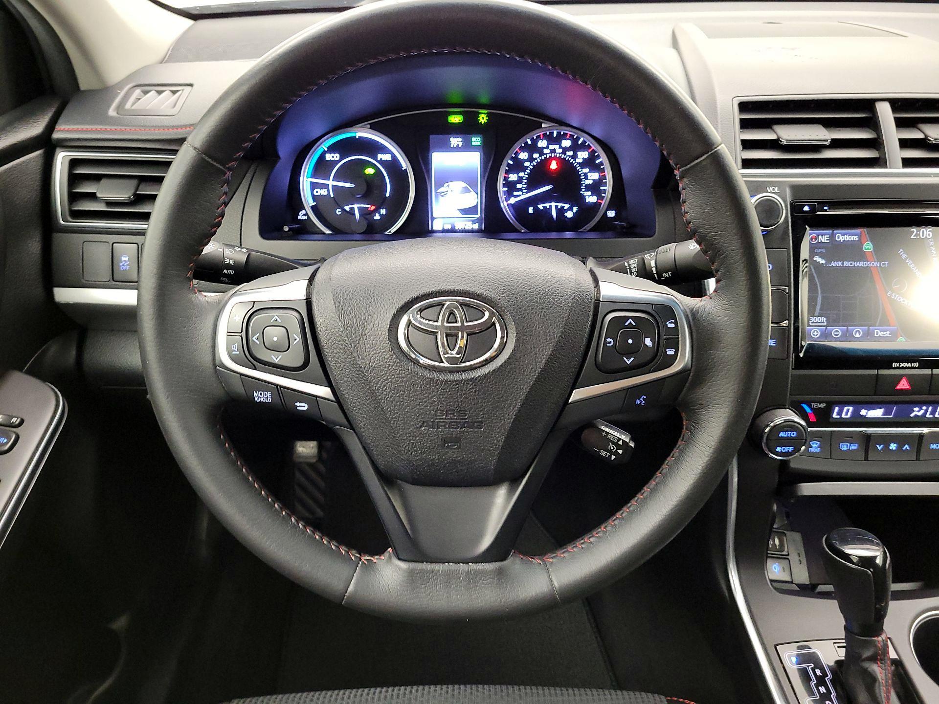 Thumbnail: 2017 Toyota Camry - 10