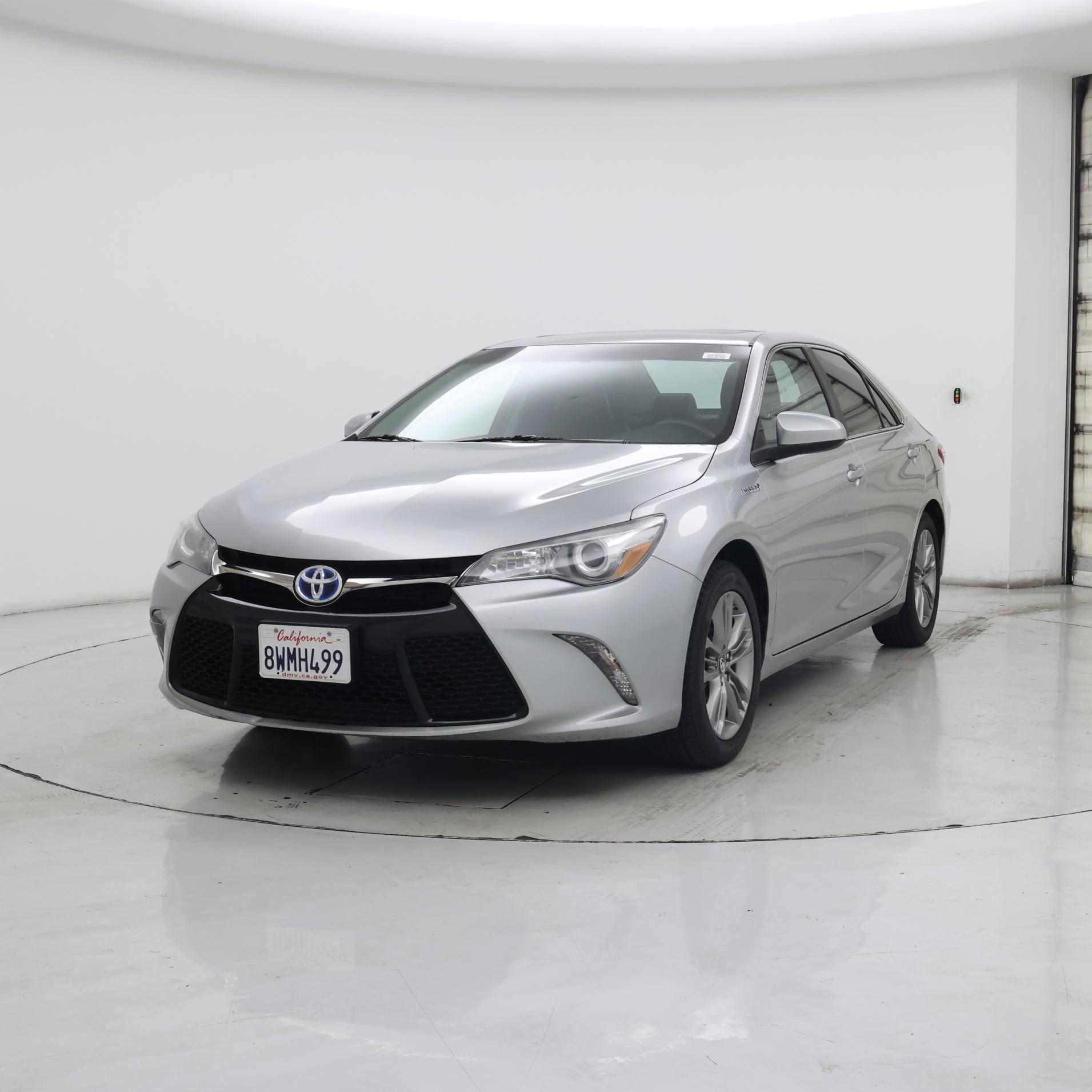 Thumbnail: 2017 Toyota Camry - 4