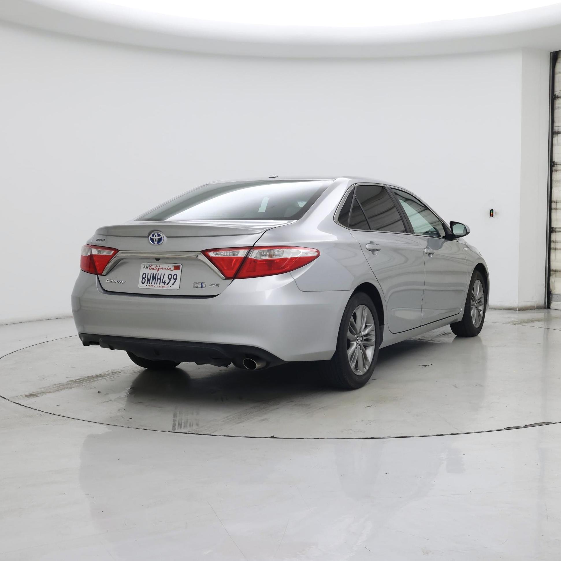 Thumbnail: 2017 Toyota Camry - 8
