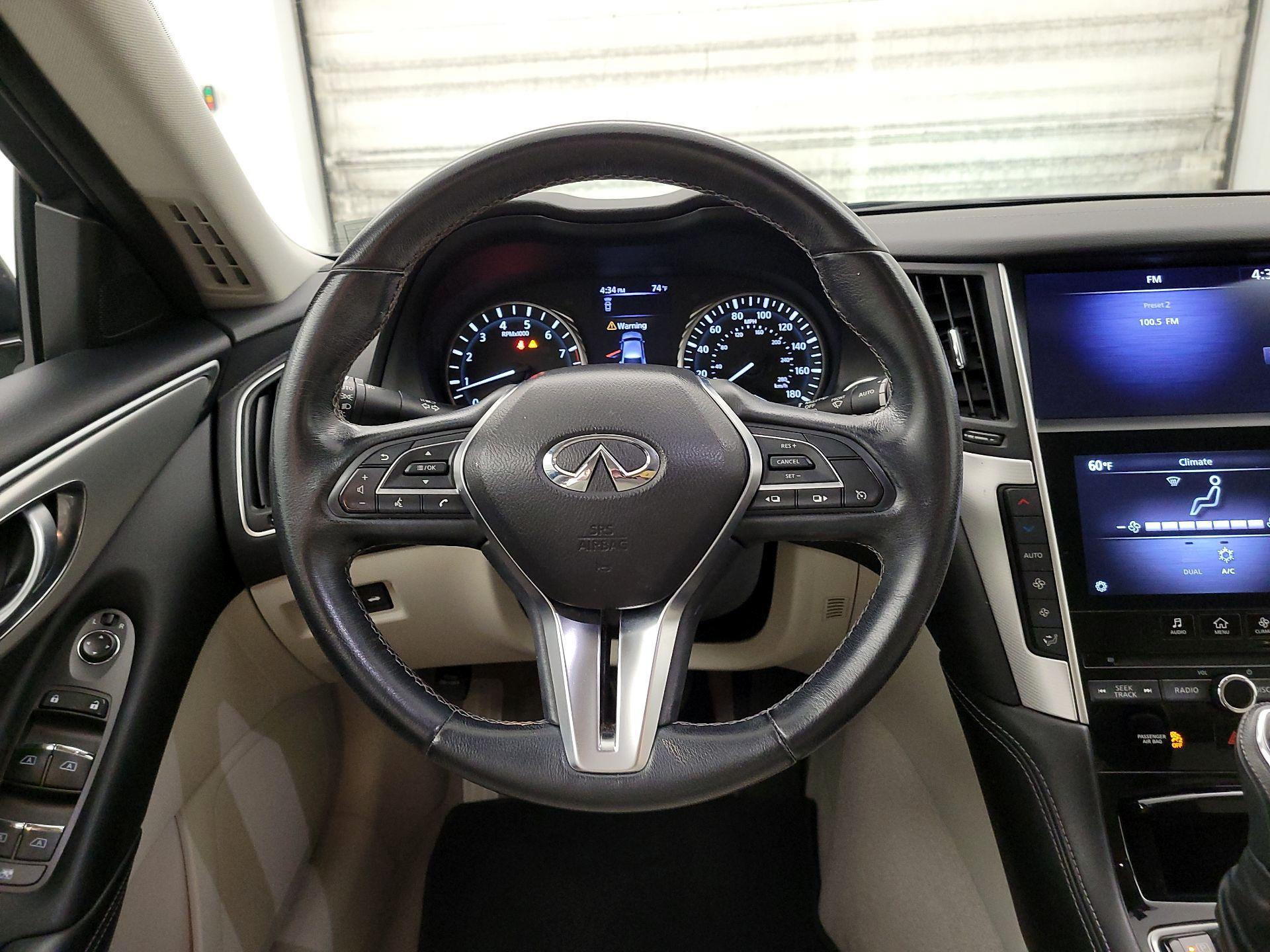 Thumbnail: 2020 INFINITI Q50 - 10