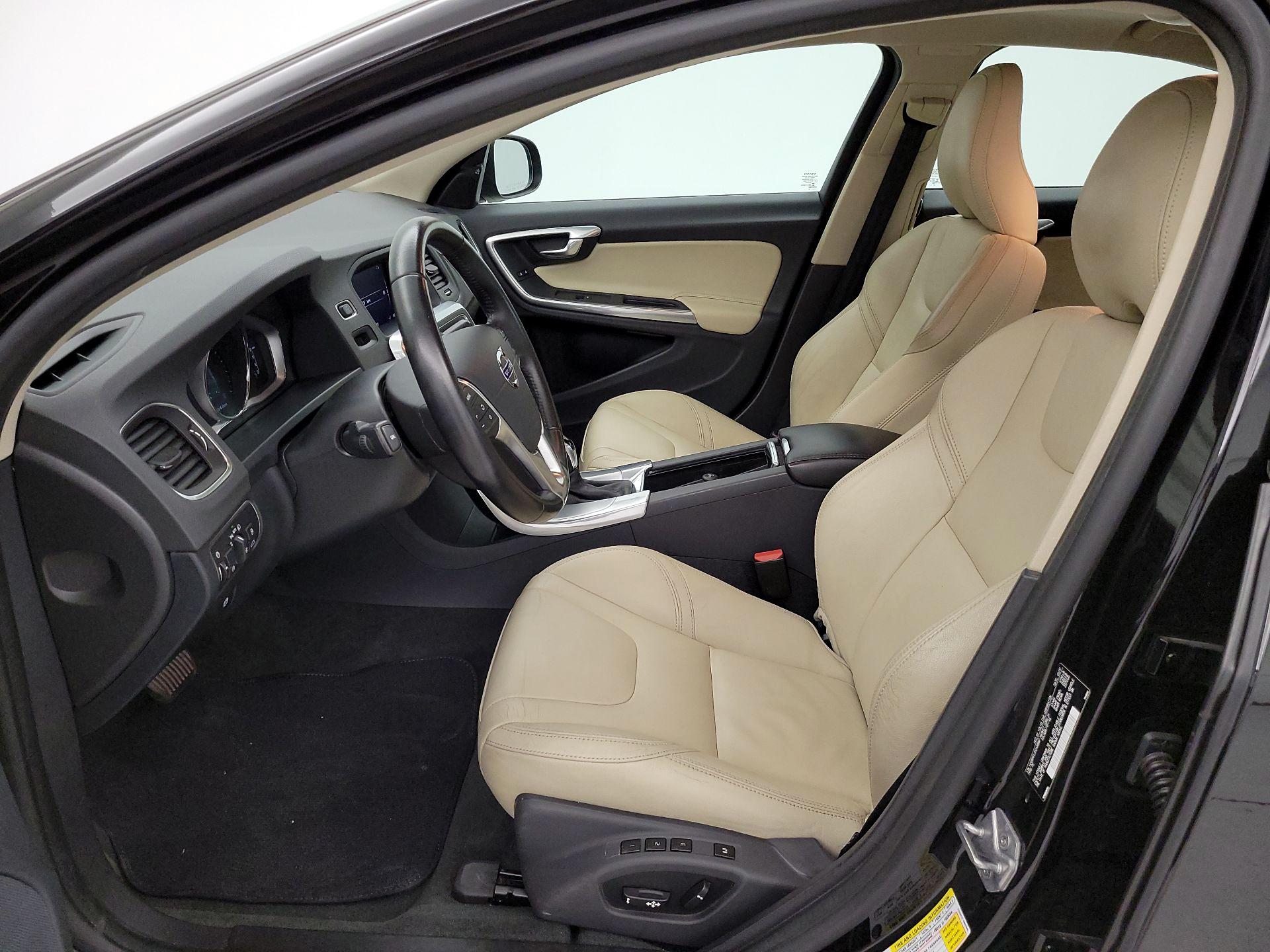 Thumbnail: 2017 Volvo S60 - 11