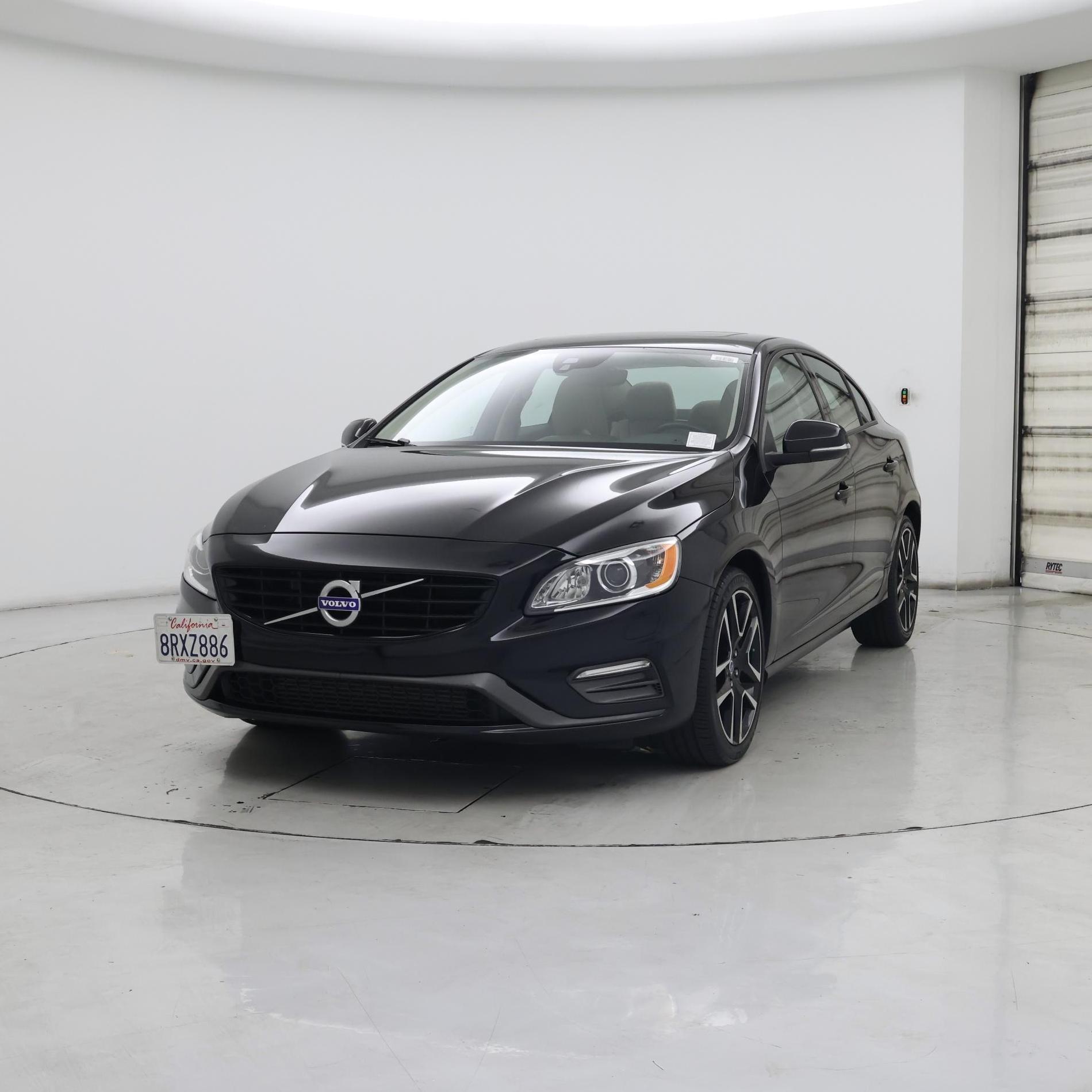 Thumbnail: 2017 Volvo S60 - 4