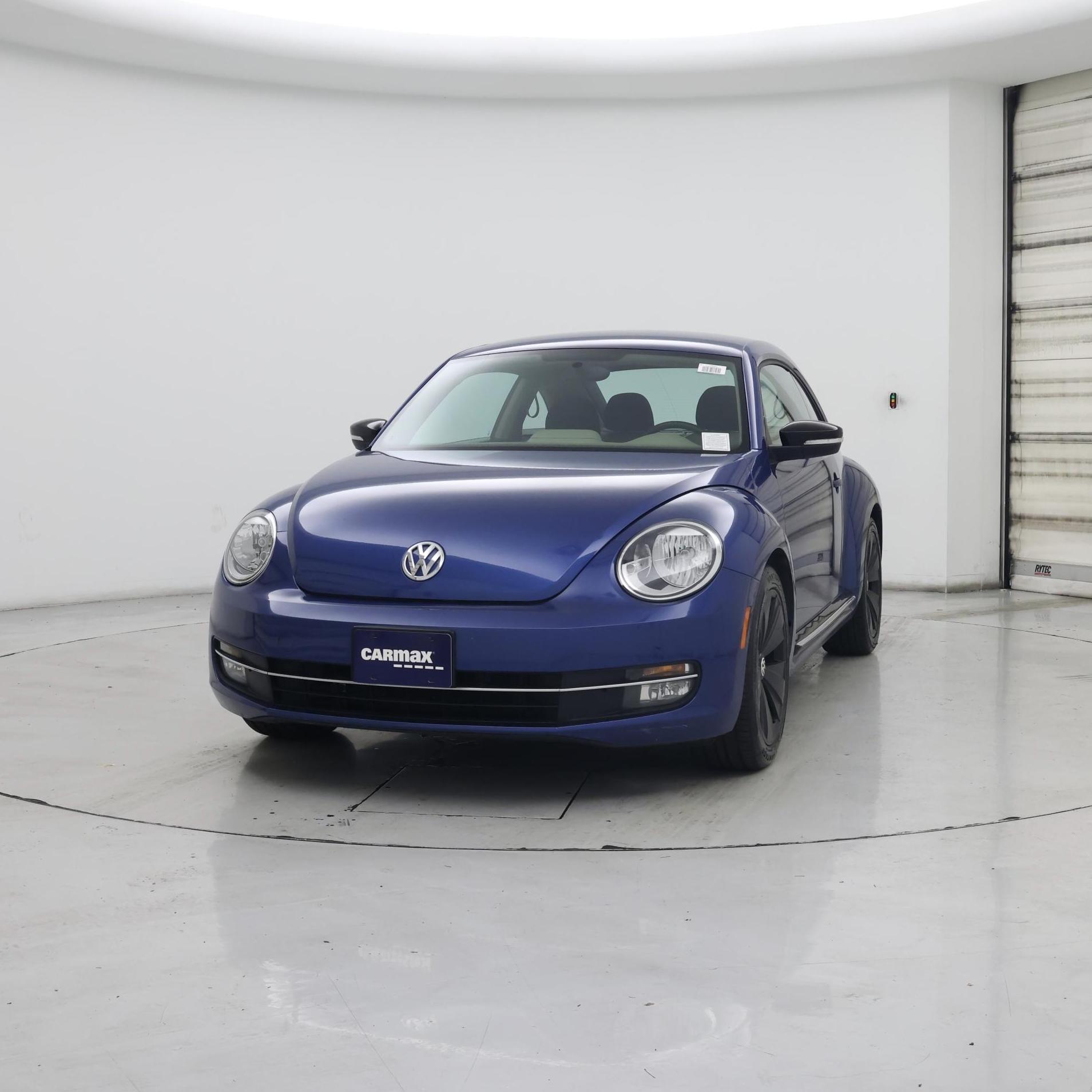 Thumbnail: 2013 Volkswagen Beetle - 4