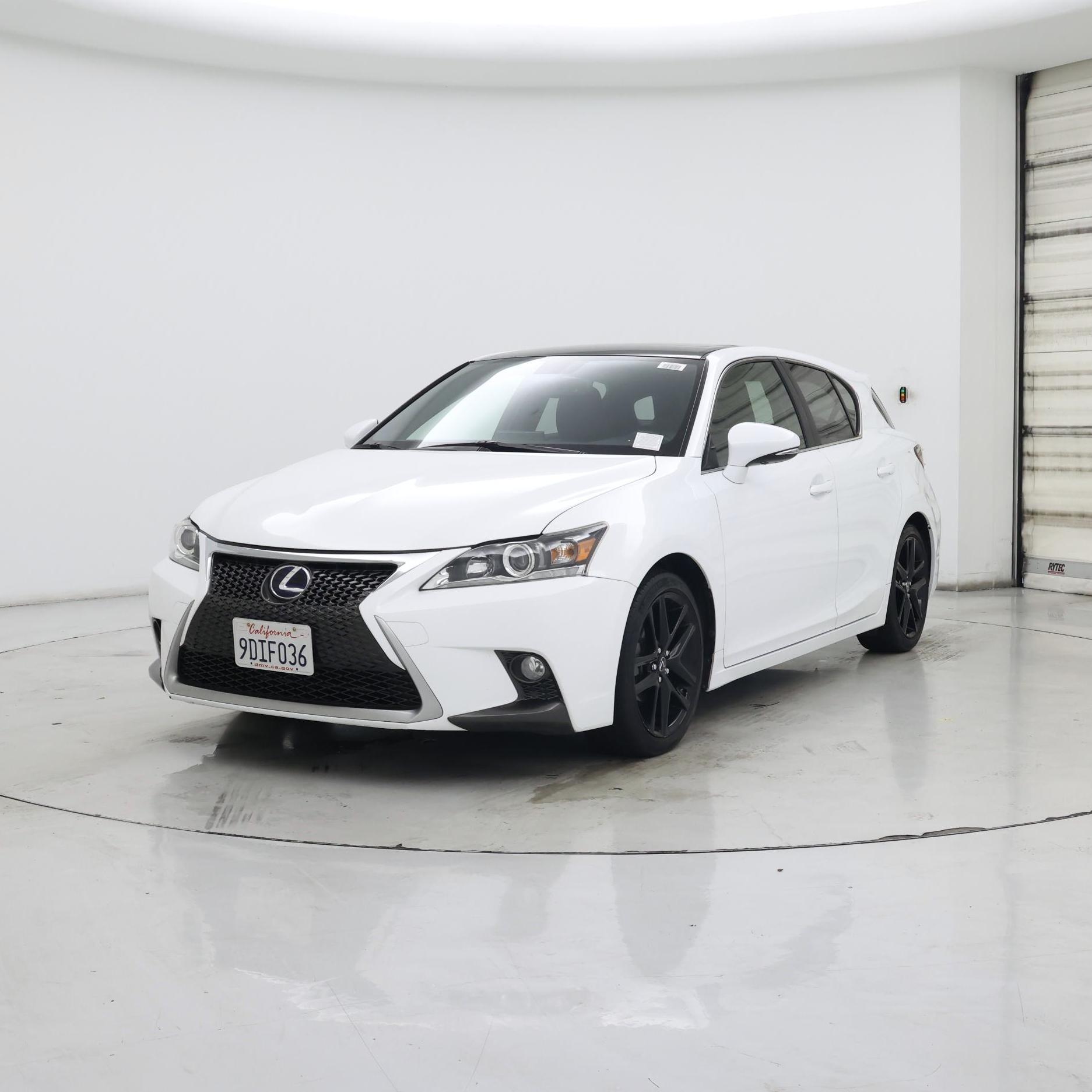 Thumbnail: 2015 Lexus CT - 4