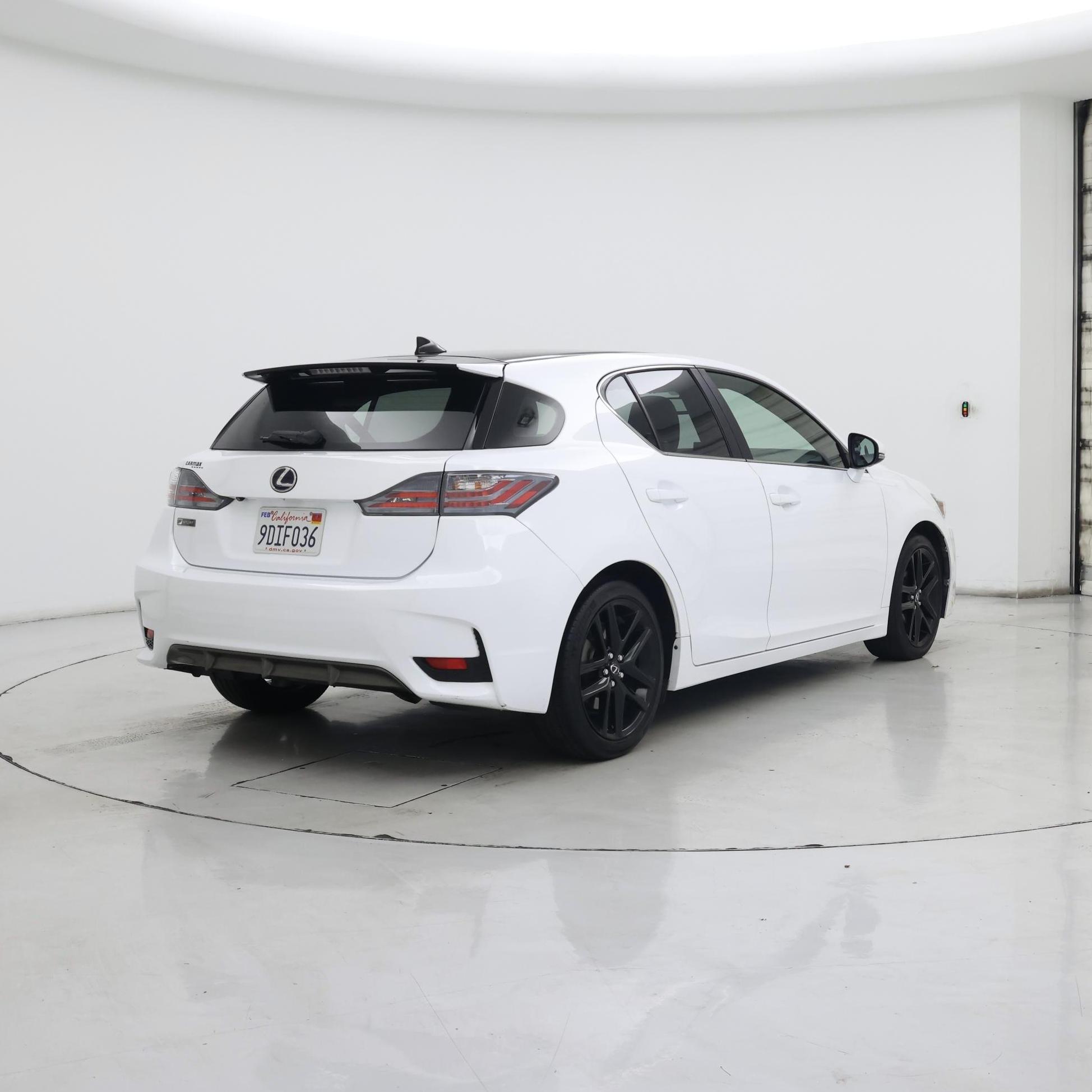 Thumbnail: 2015 Lexus CT - 8