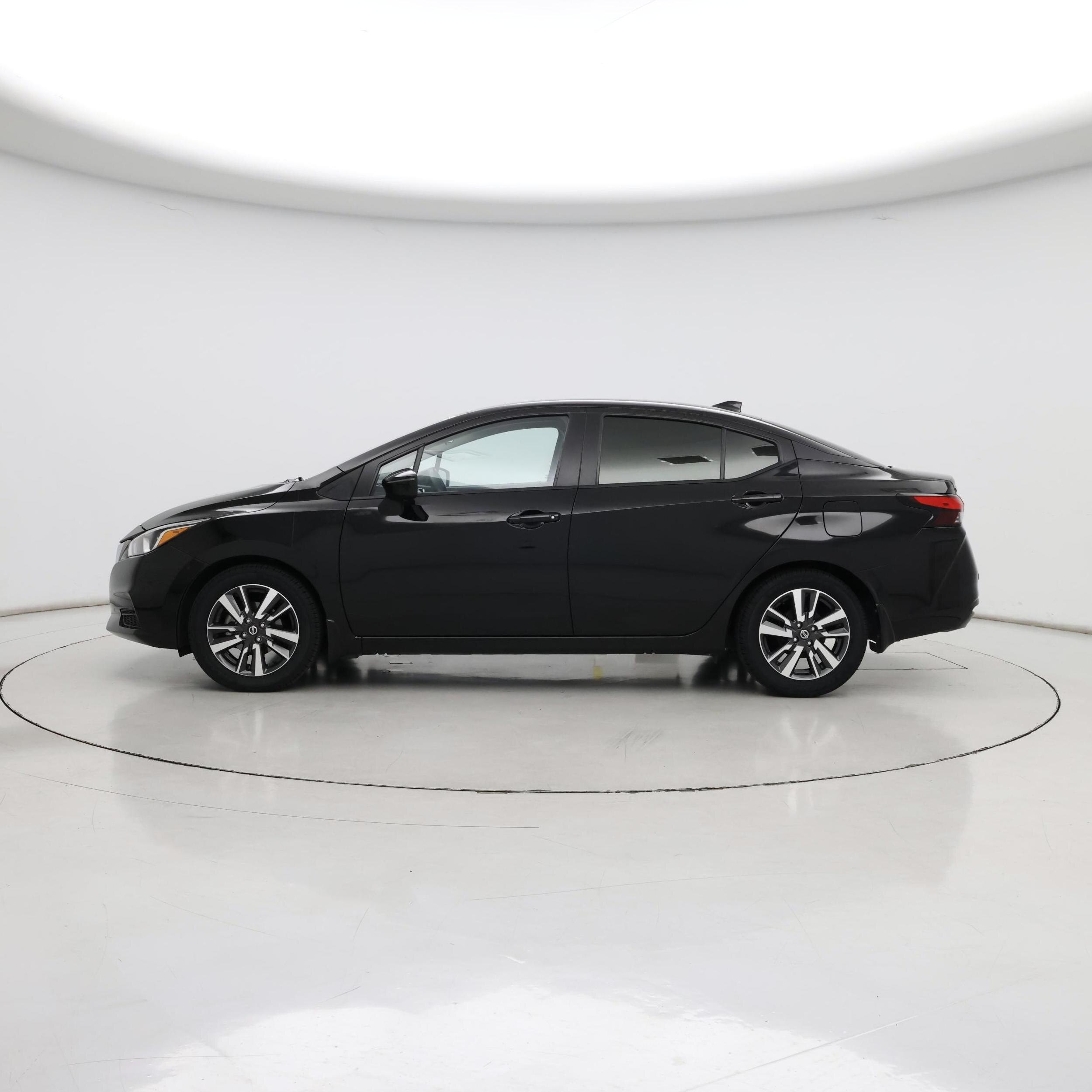 Thumbnail: 2020 Nissan Versa - 3