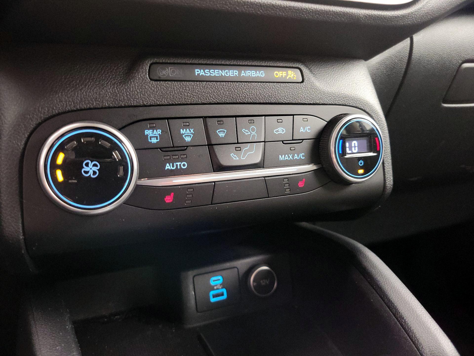 Thumbnail: 2020 Ford Escape - 16