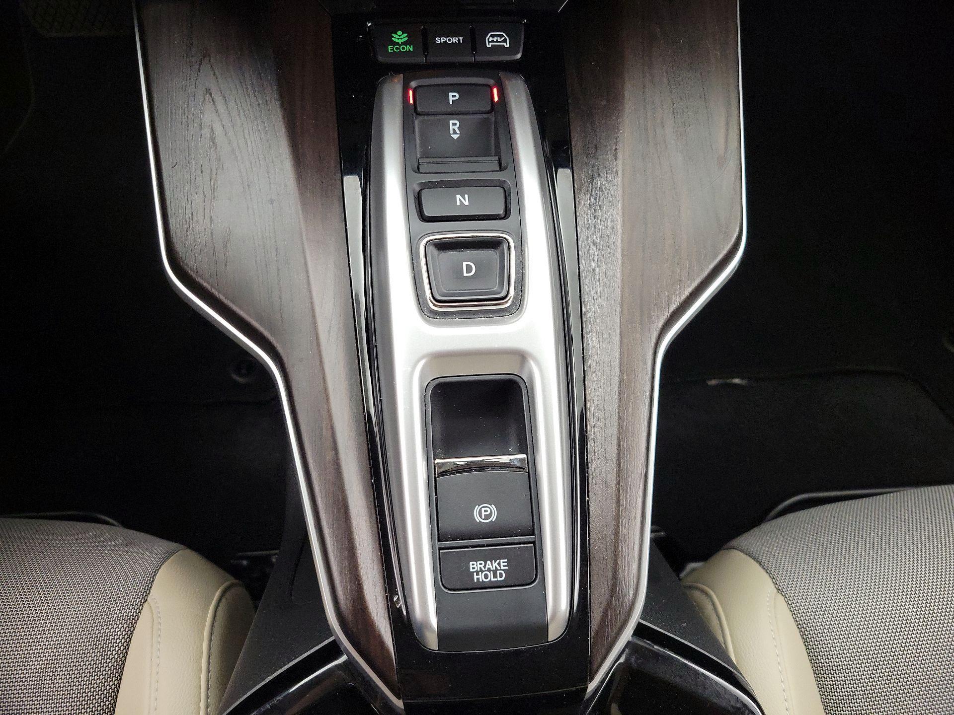 Thumbnail: 2020 Honda Clarity - 17