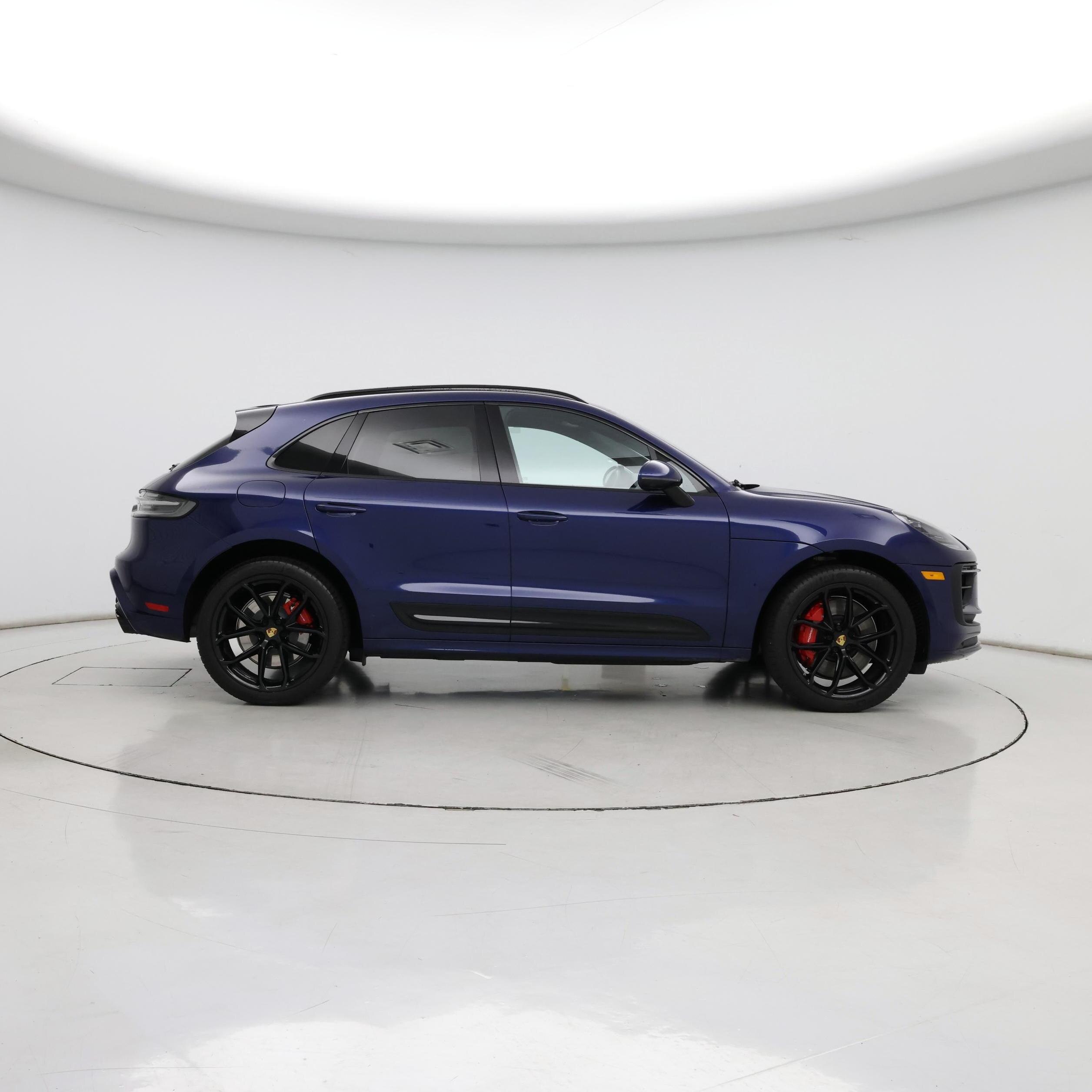 Thumbnail: 2022 Porsche Macan - 7