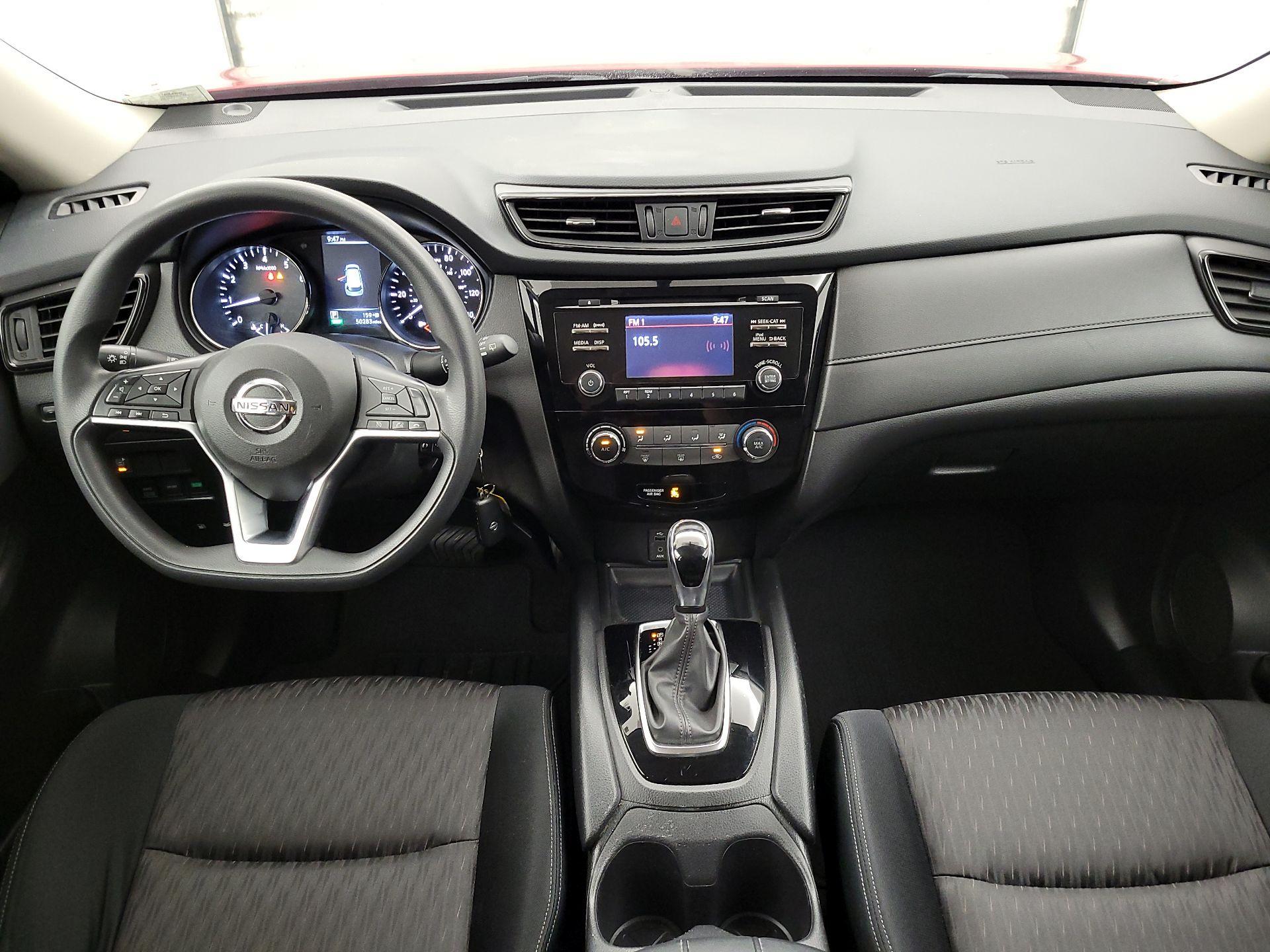 Thumbnail: 2017 Nissan Rogue - 9