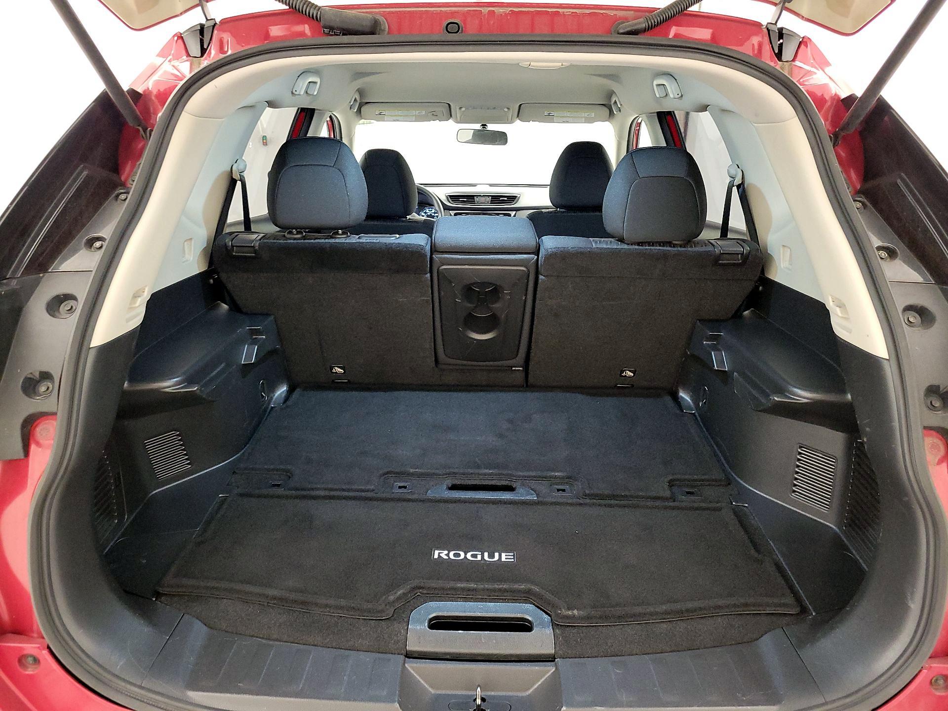 Thumbnail: 2017 Nissan Rogue - 17