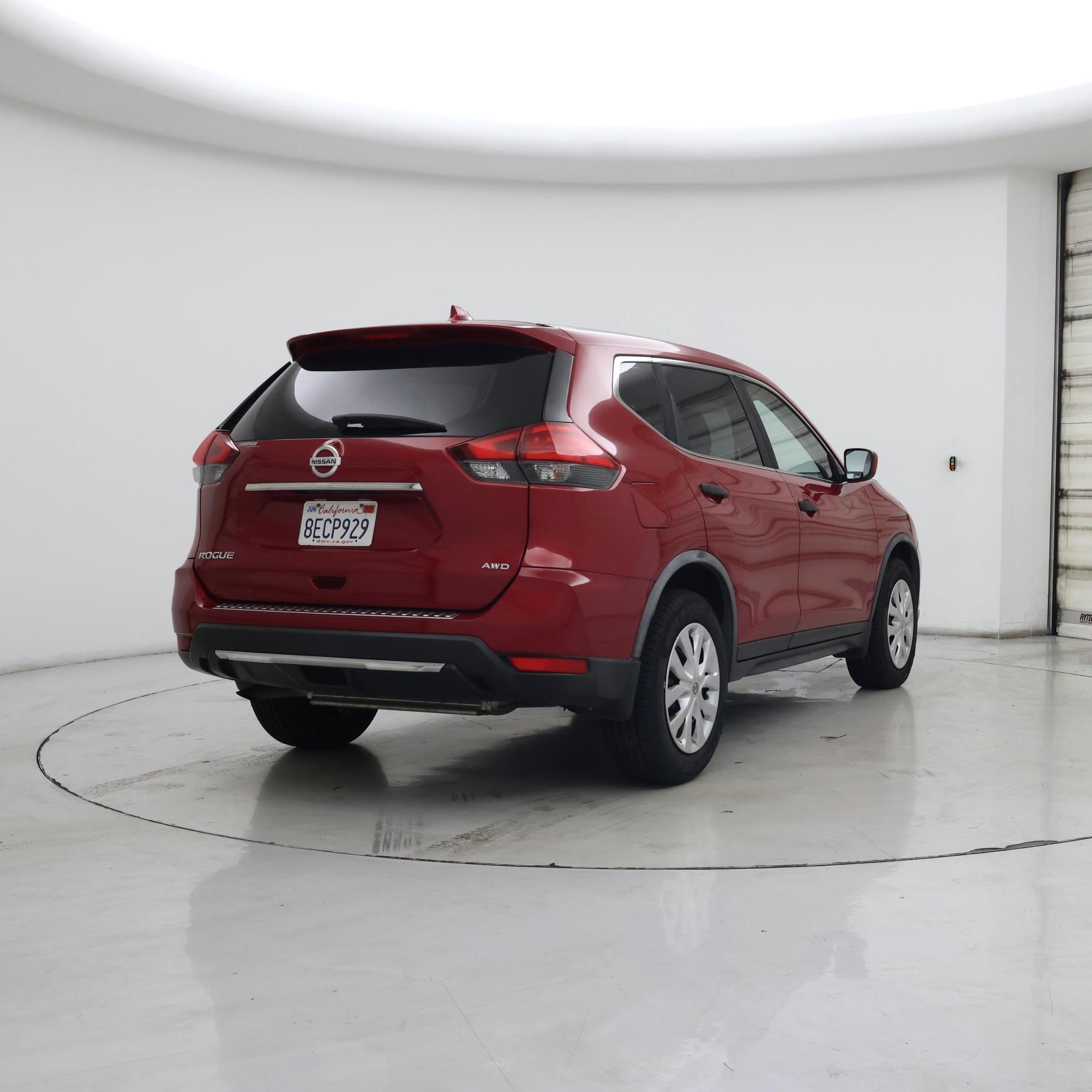 Thumbnail: 2017 Nissan Rogue - 8
