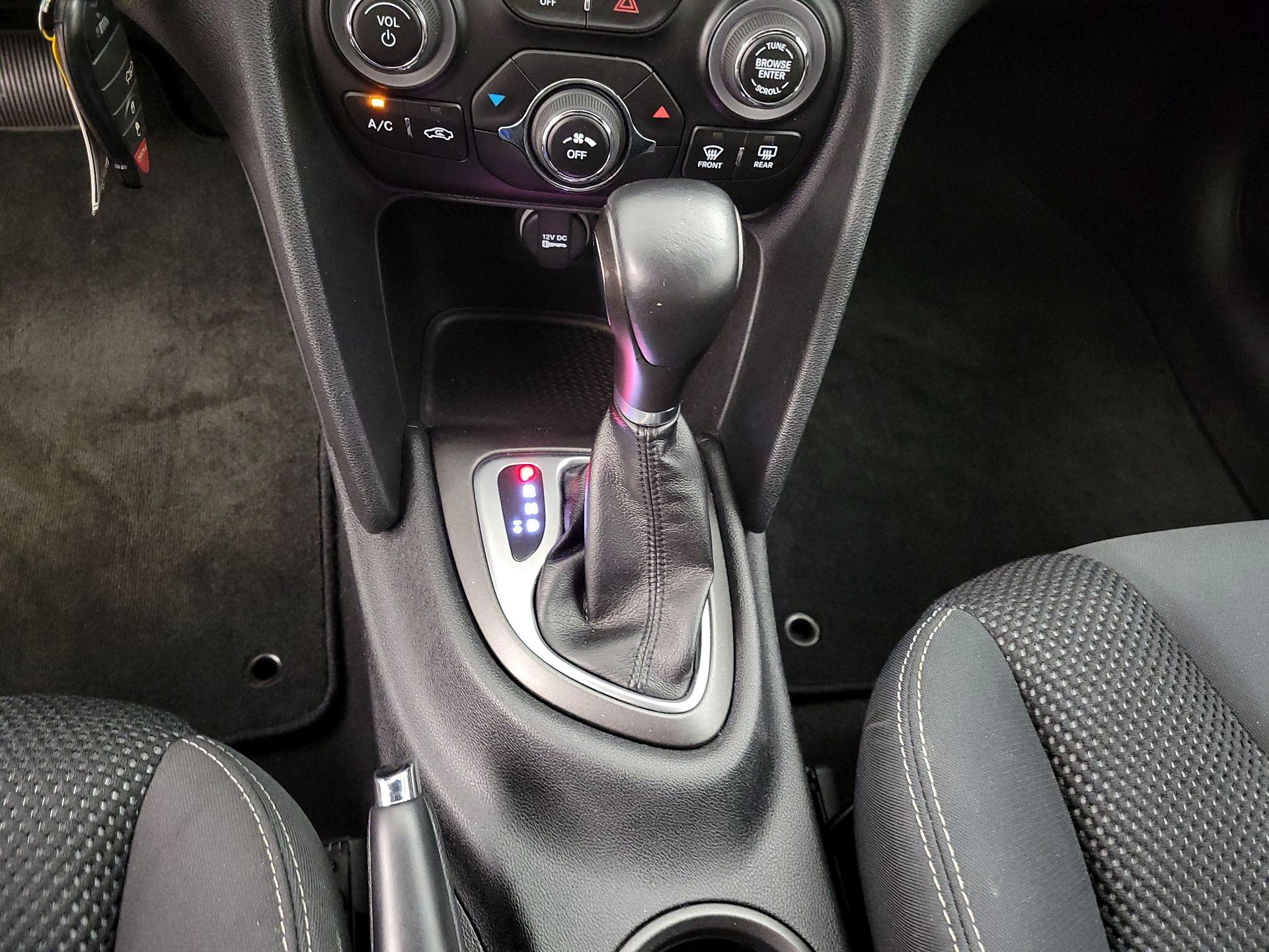 Thumbnail: 2016 Dodge Dart - 16